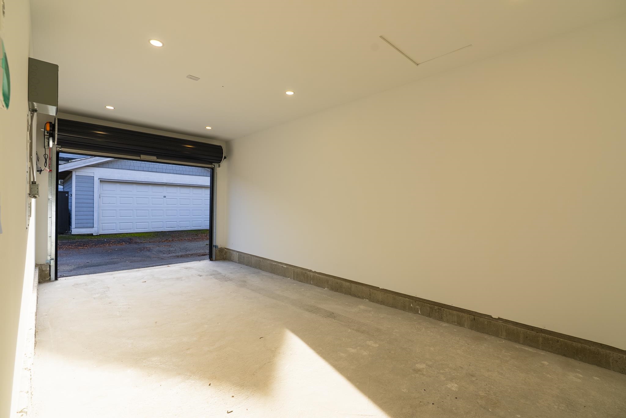 2 2764 W 14TH AVENUE Unit: 2