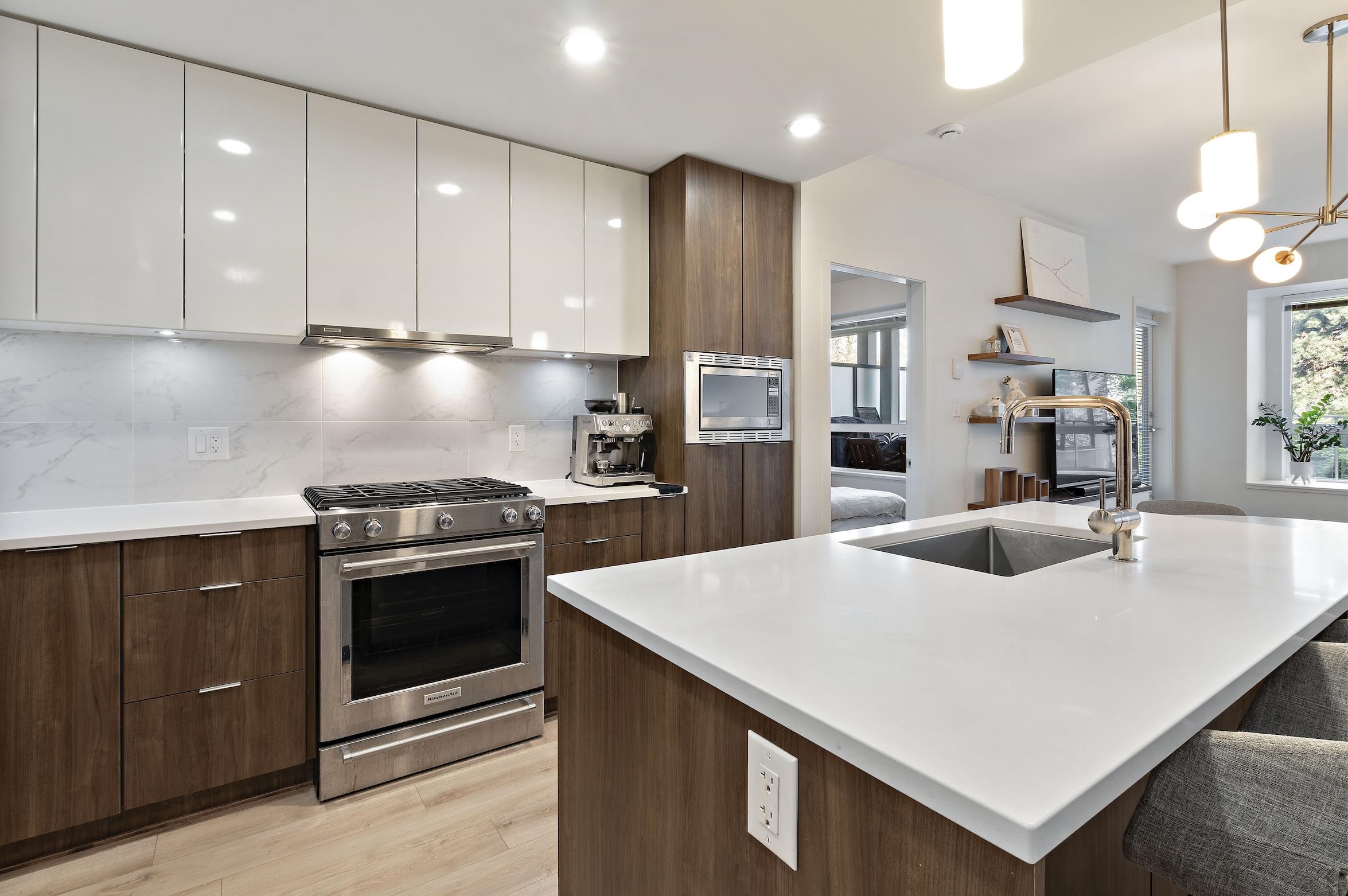 214 2188 MADISON AVENUE Unit: 214