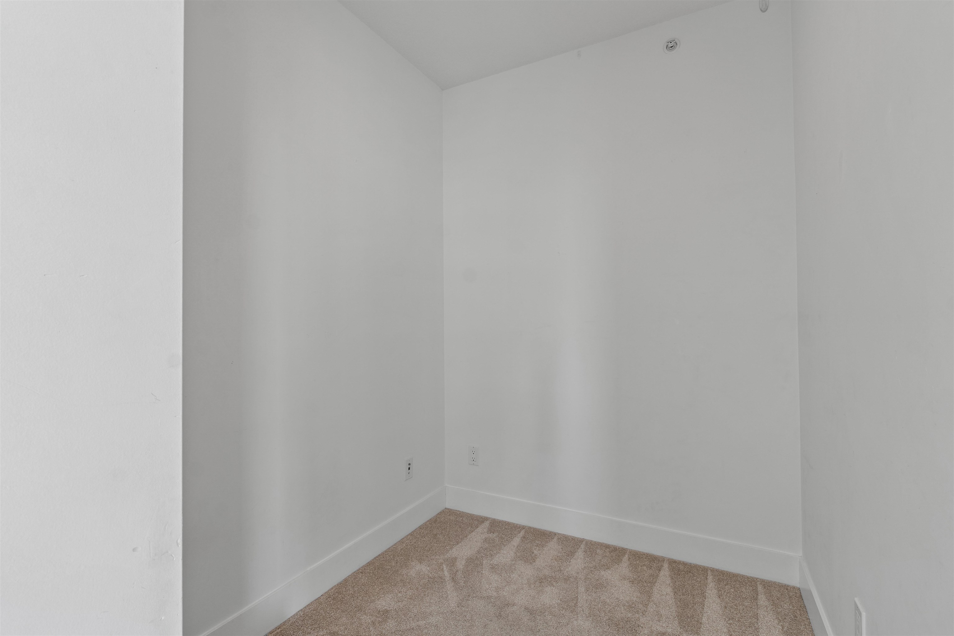 1602 4808 HAZEL STREET Unit: 1602