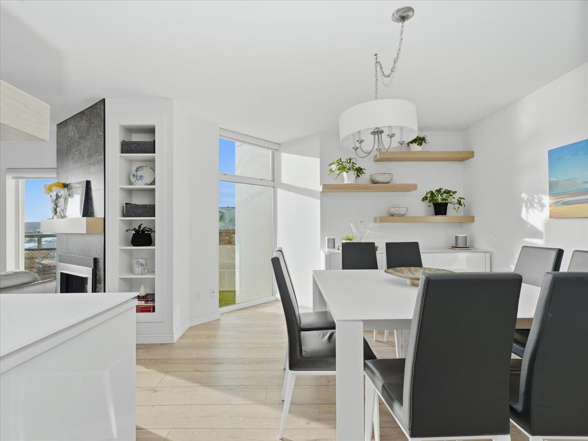209 168 CHADWICK COURT Unit: 209