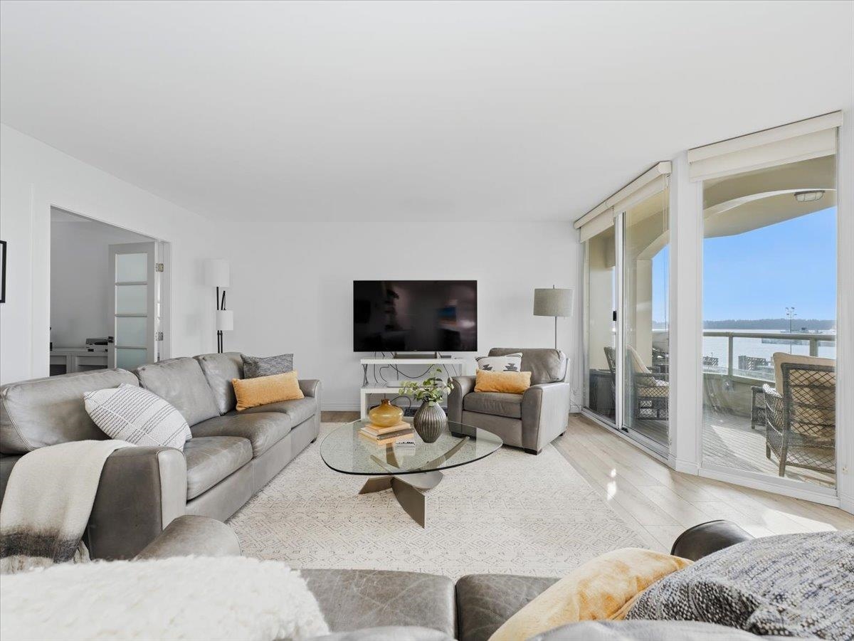 209 168 CHADWICK COURT Unit: 209