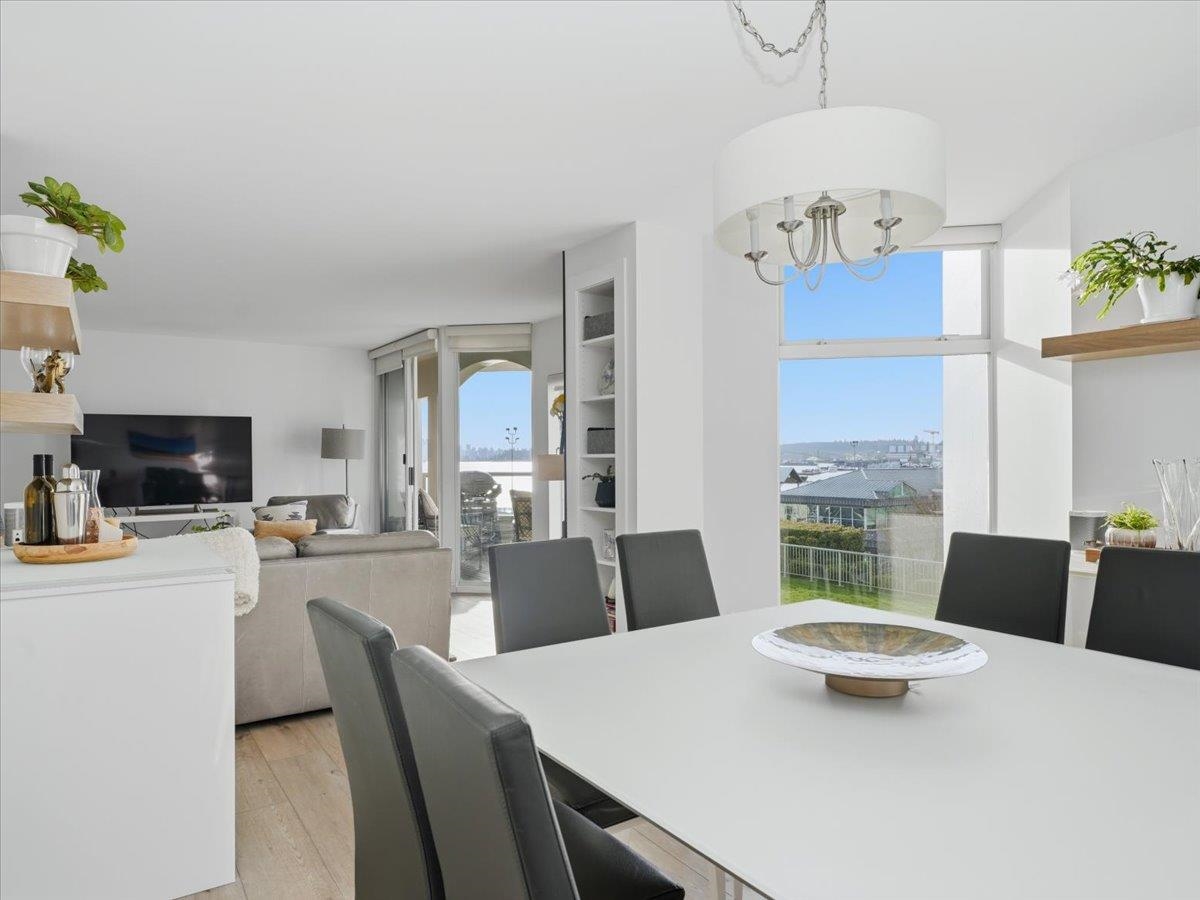 209 168 CHADWICK COURT Unit: 209