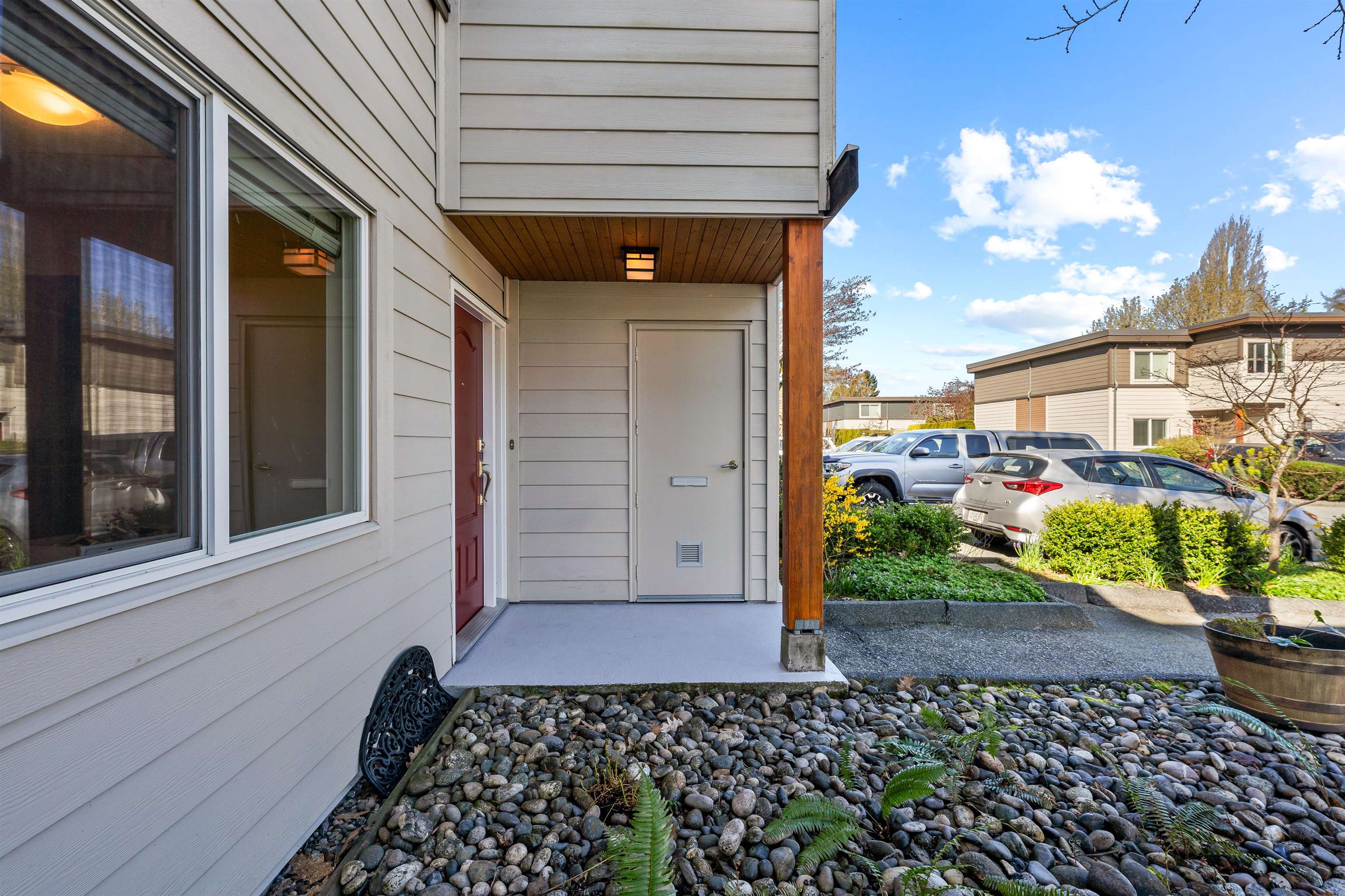 42 3151 SPRINGFIELD DRIVE Unit: 42