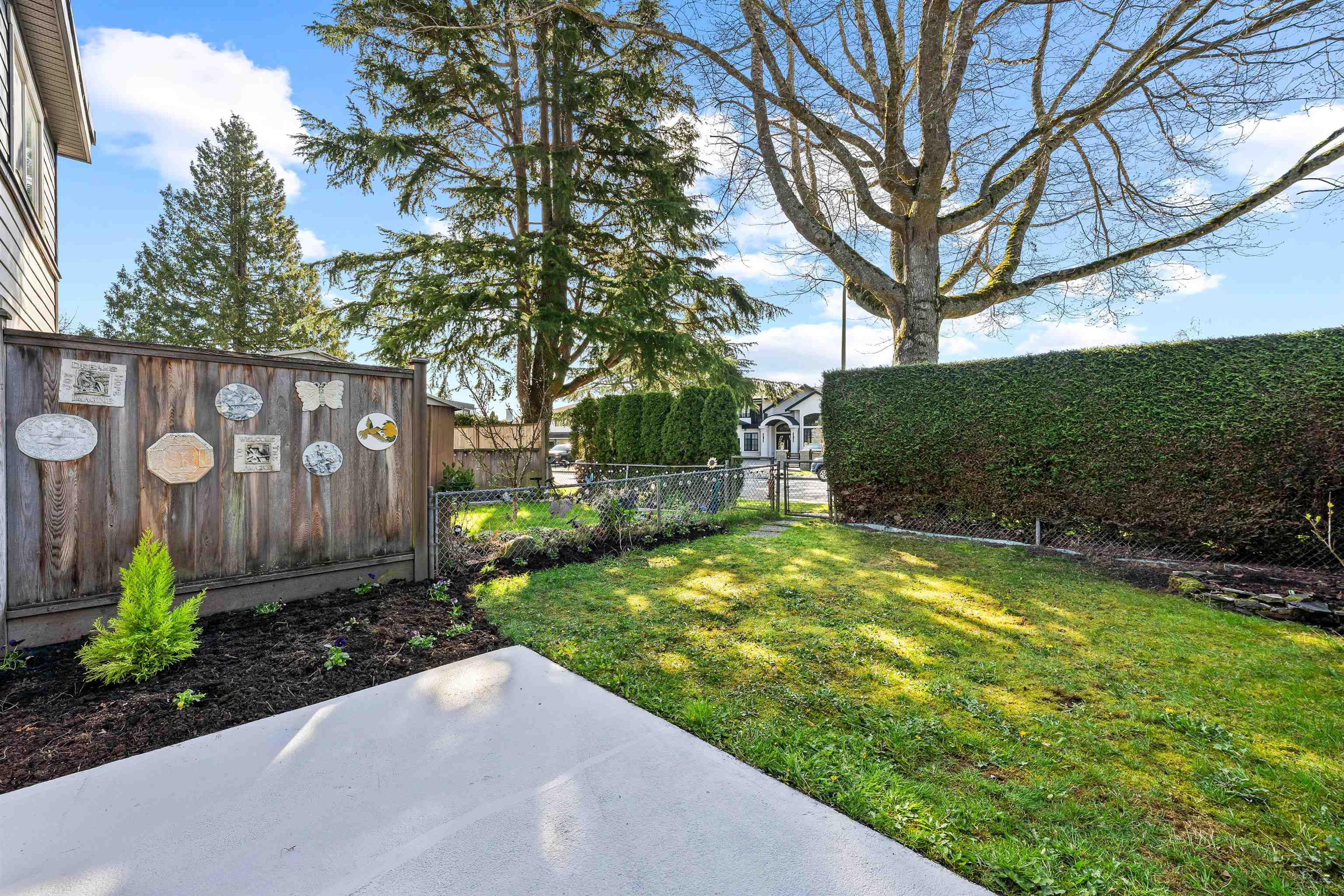 42 3151 SPRINGFIELD DRIVE Unit: 42