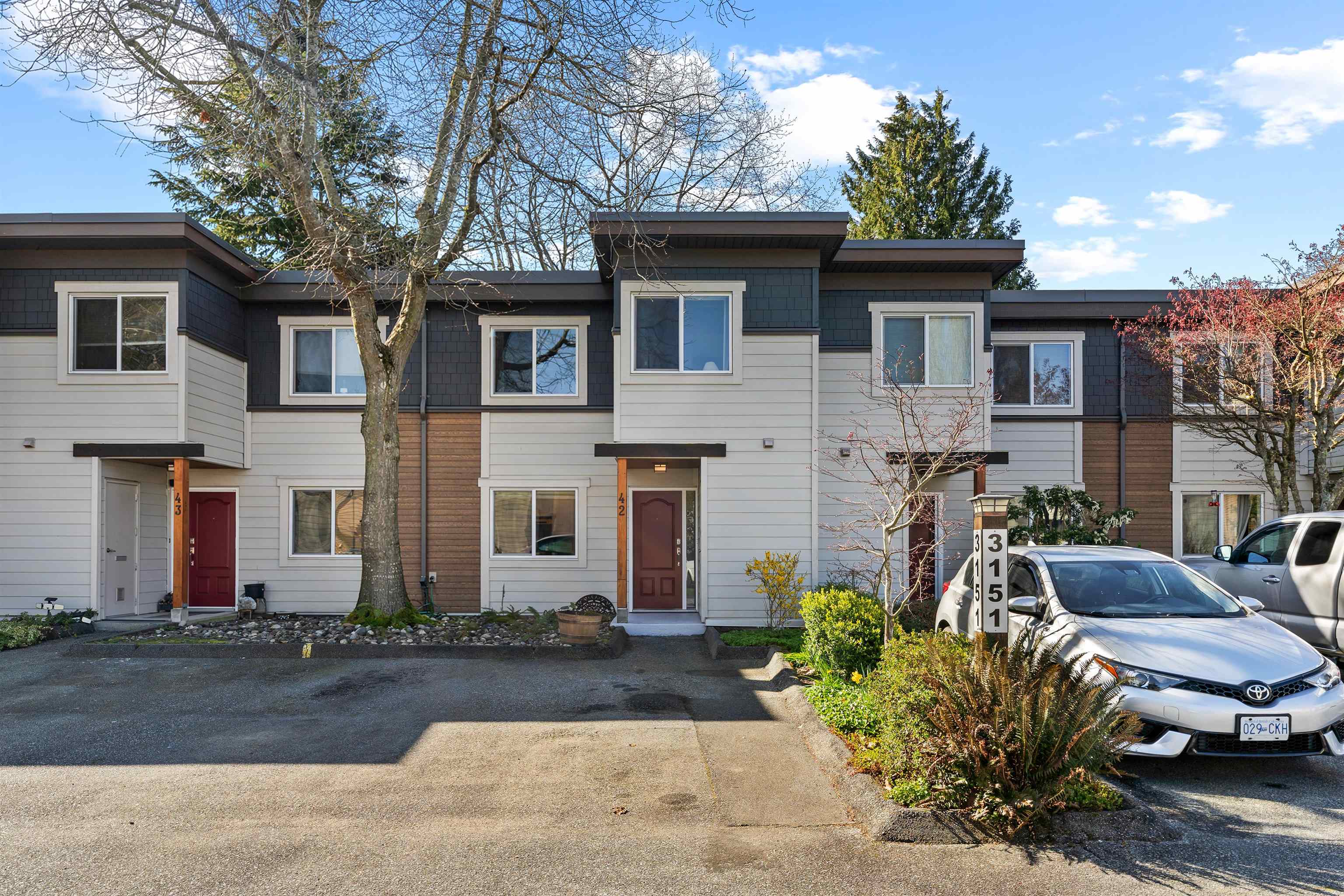 42 3151 SPRINGFIELD DRIVE Unit: 42