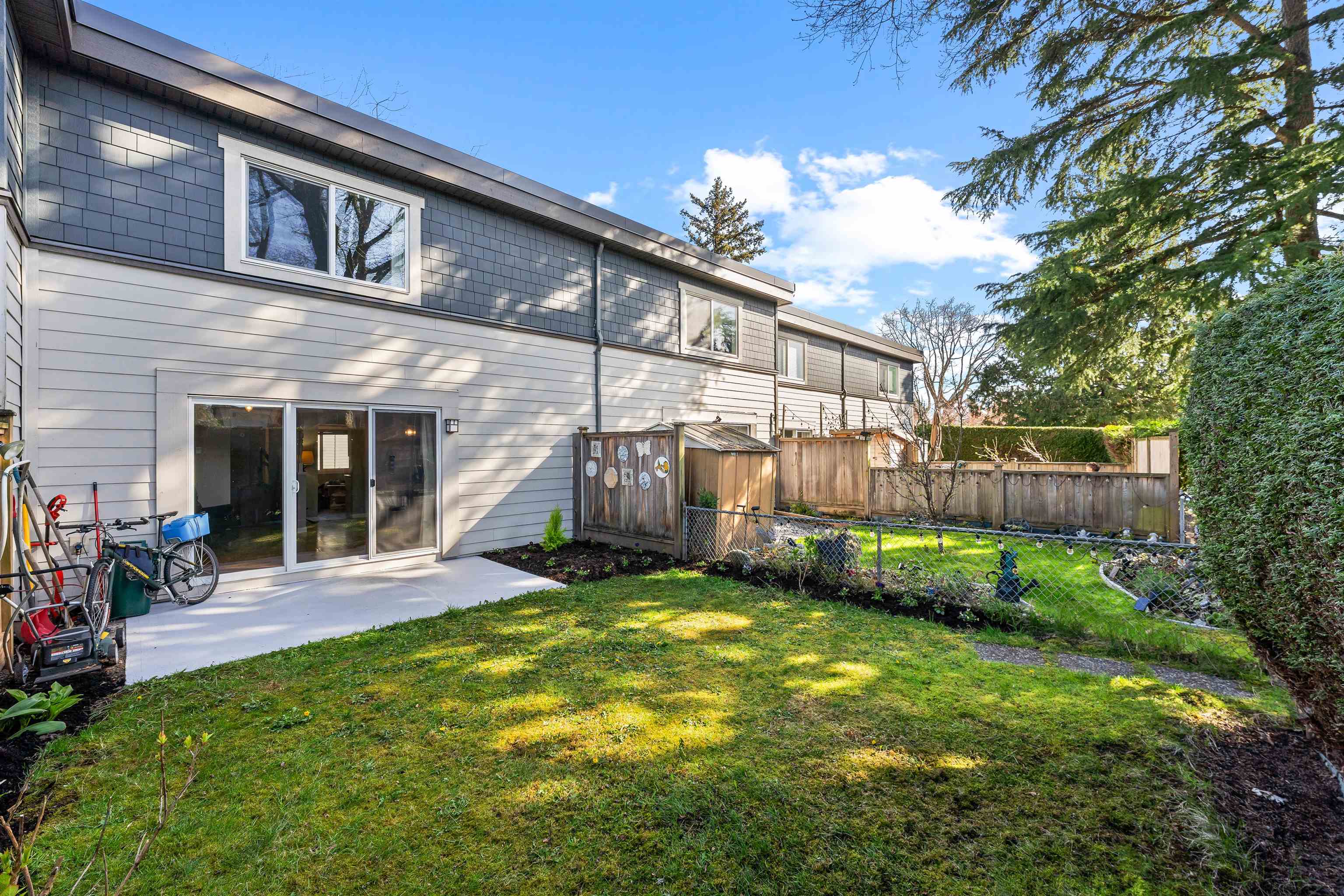 42 3151 SPRINGFIELD DRIVE Unit: 42