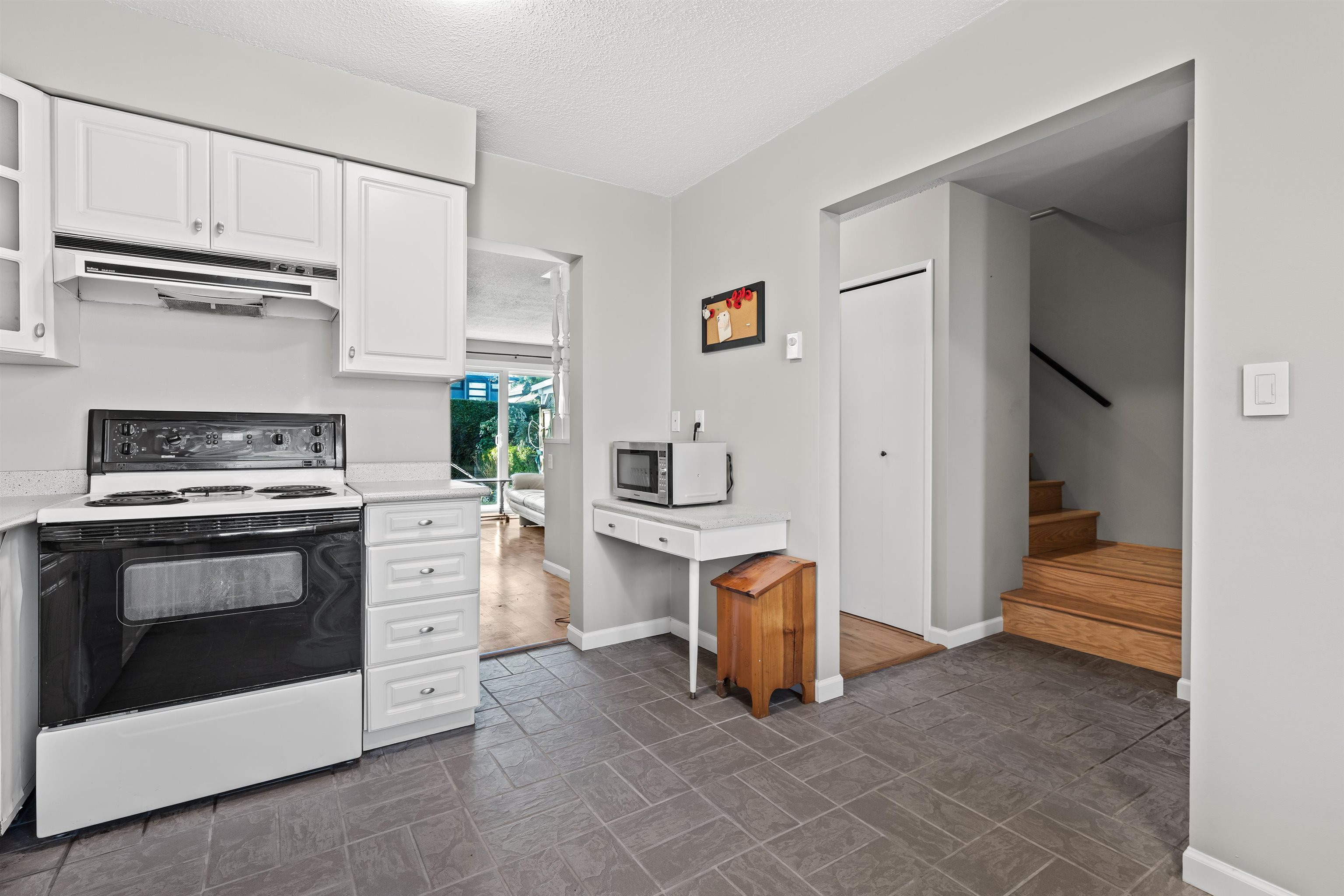 42 3151 SPRINGFIELD DRIVE Unit: 42