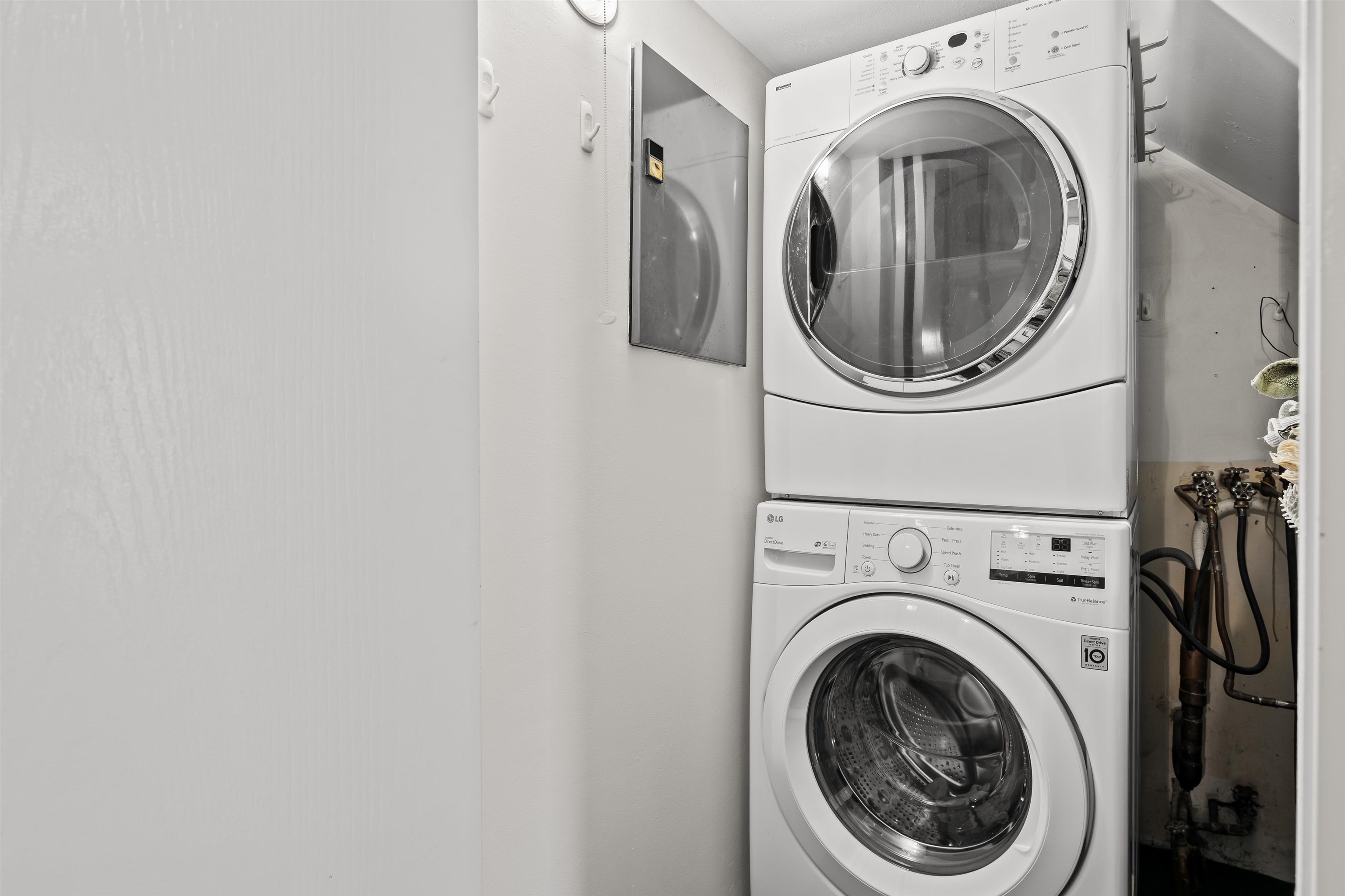 42 3151 SPRINGFIELD DRIVE Unit: 42