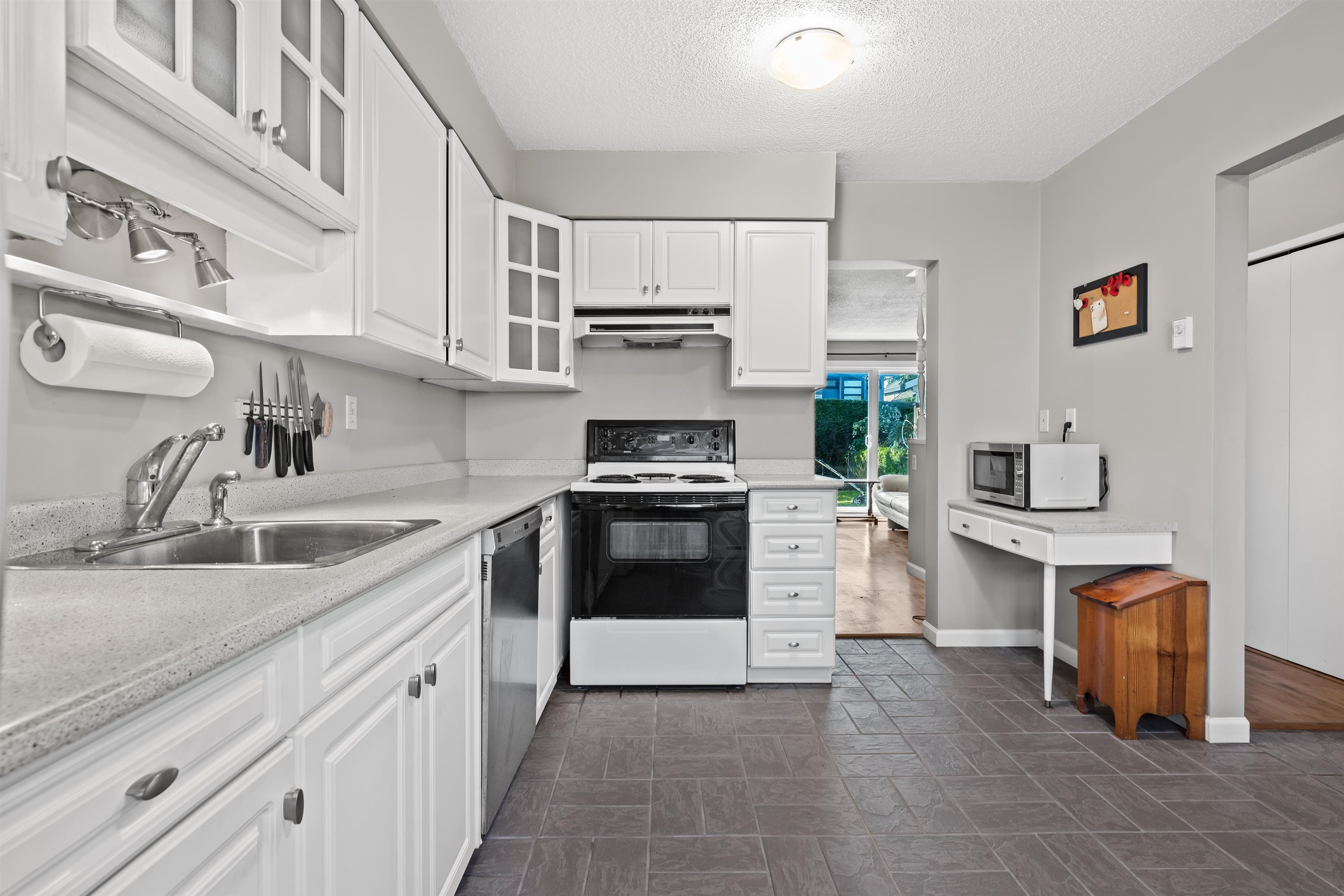 42 3151 SPRINGFIELD DRIVE Unit: 42