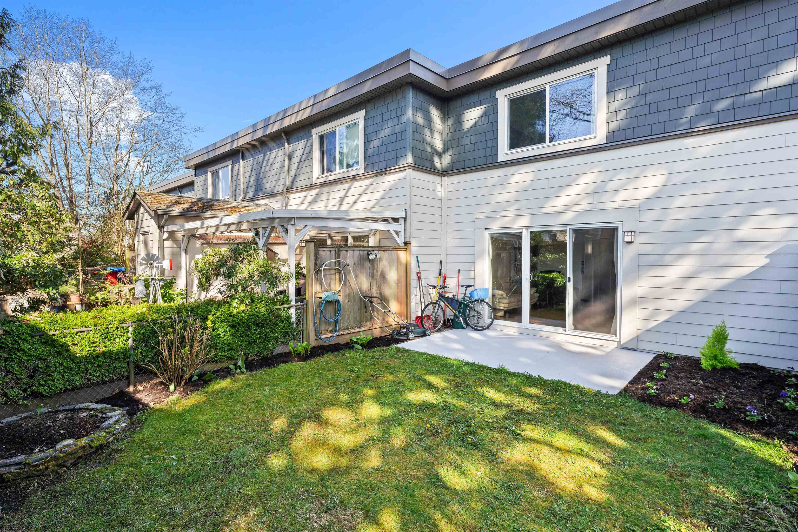 42 3151 SPRINGFIELD DRIVE Unit: 42