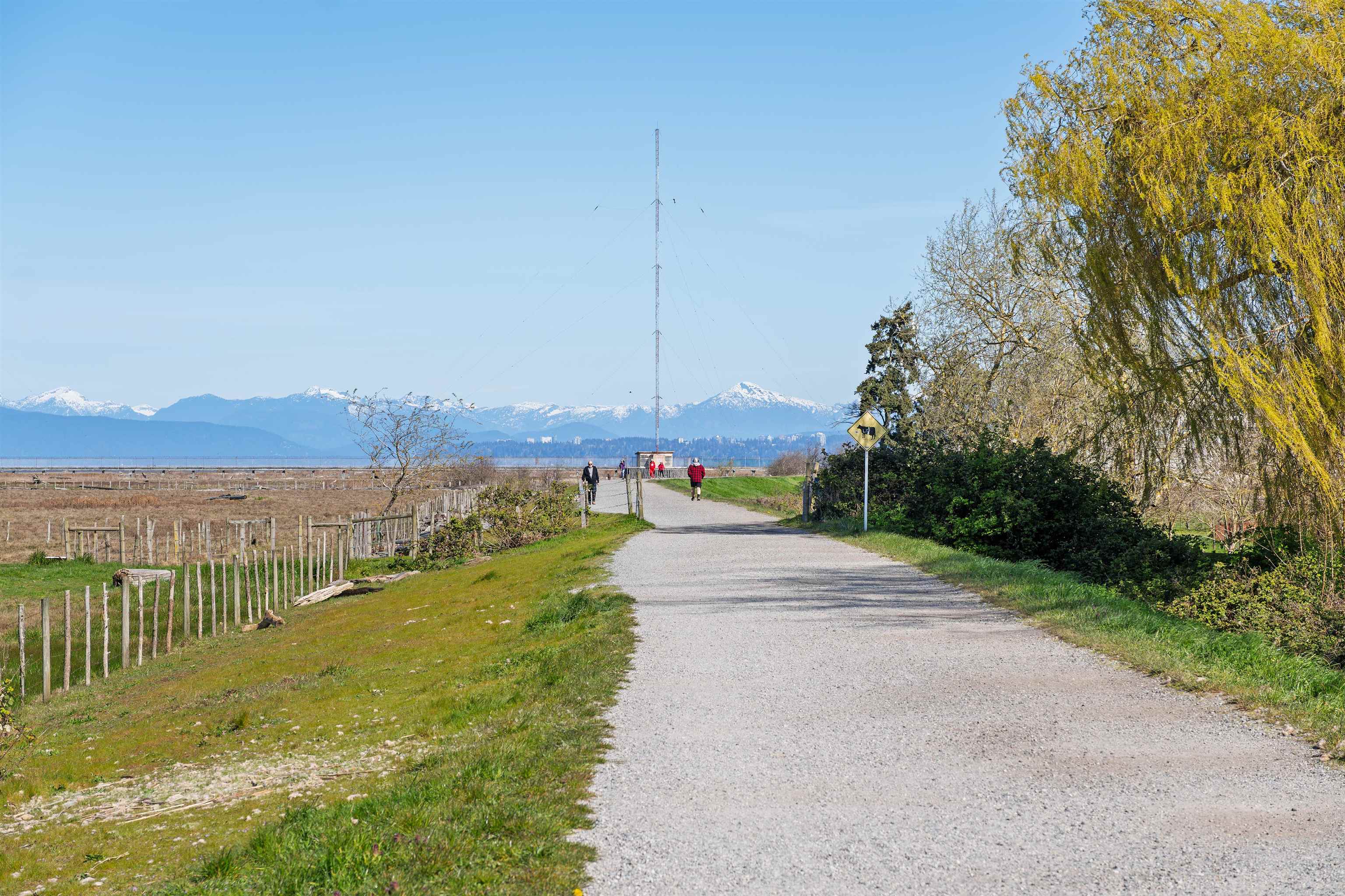 42 3151 SPRINGFIELD DRIVE Unit: 42