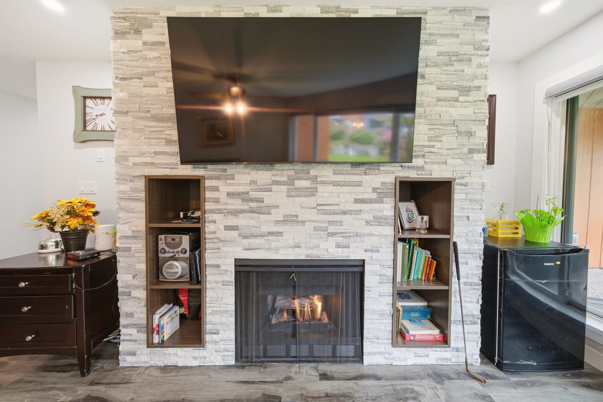 108 1150 QUAYSIDE DRIVE Unit: 108