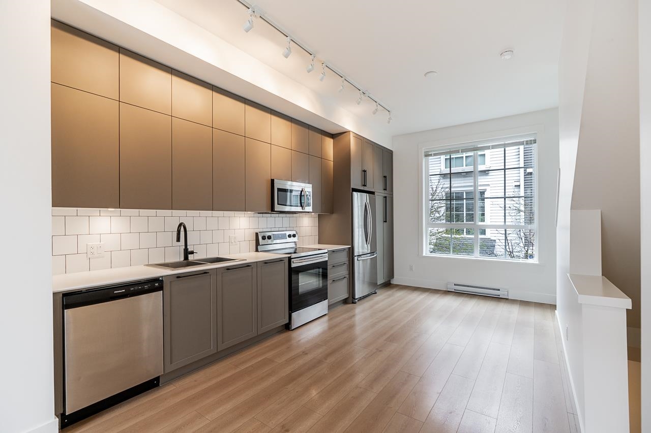 28 2838 LIVINGSTONE AVENUE Unit: 28