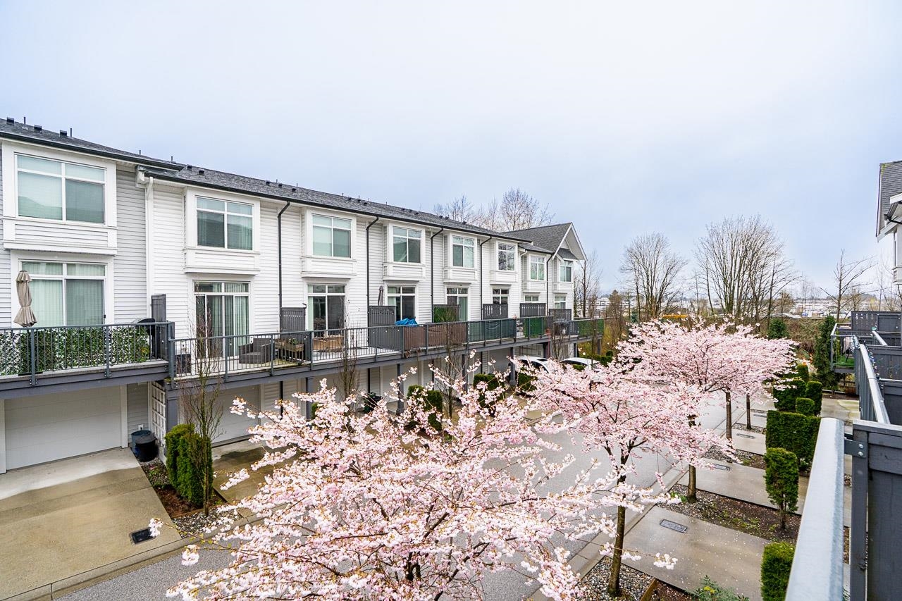 28 2838 LIVINGSTONE AVENUE Unit: 28