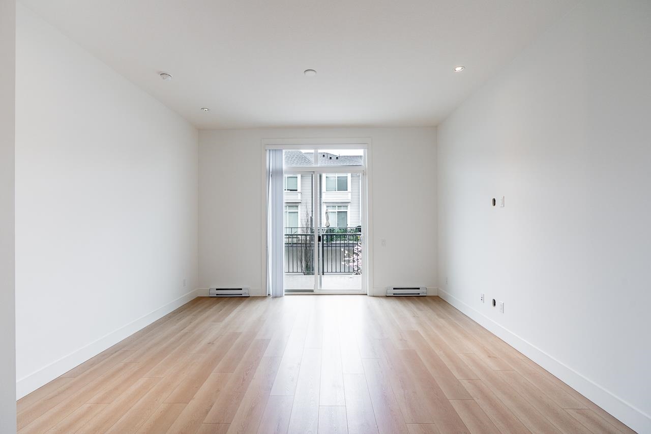 28 2838 LIVINGSTONE AVENUE Unit: 28