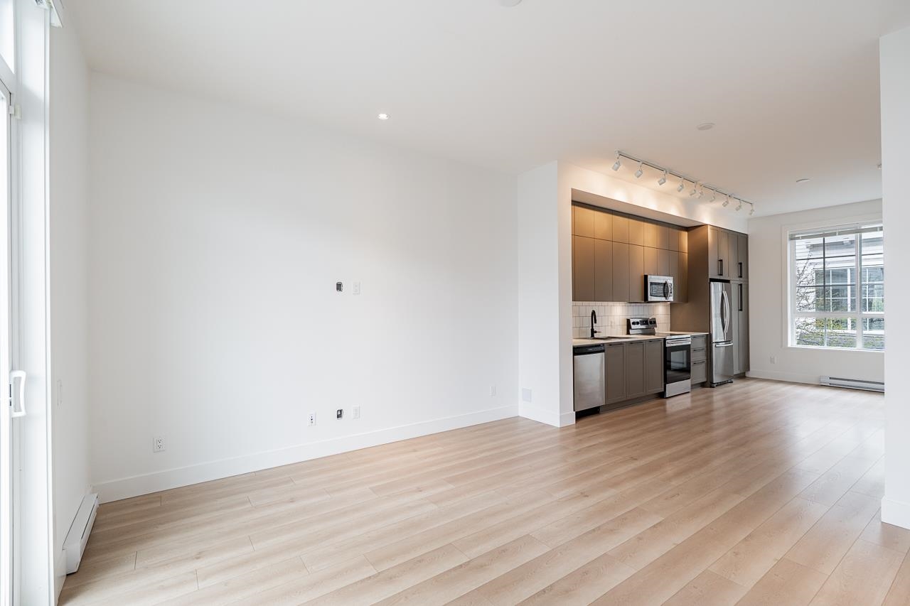 28 2838 LIVINGSTONE AVENUE Unit: 28