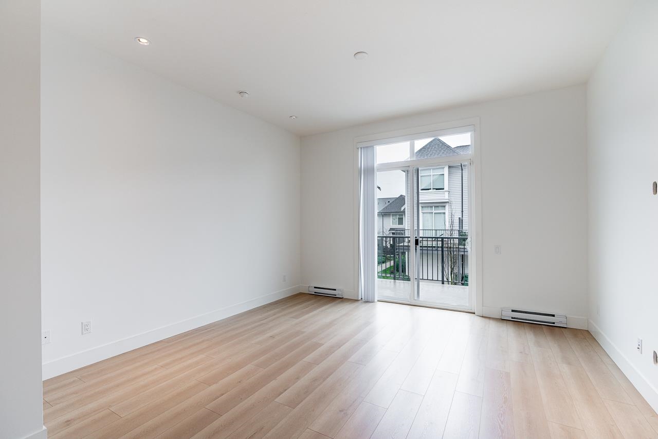 28 2838 LIVINGSTONE AVENUE Unit: 28