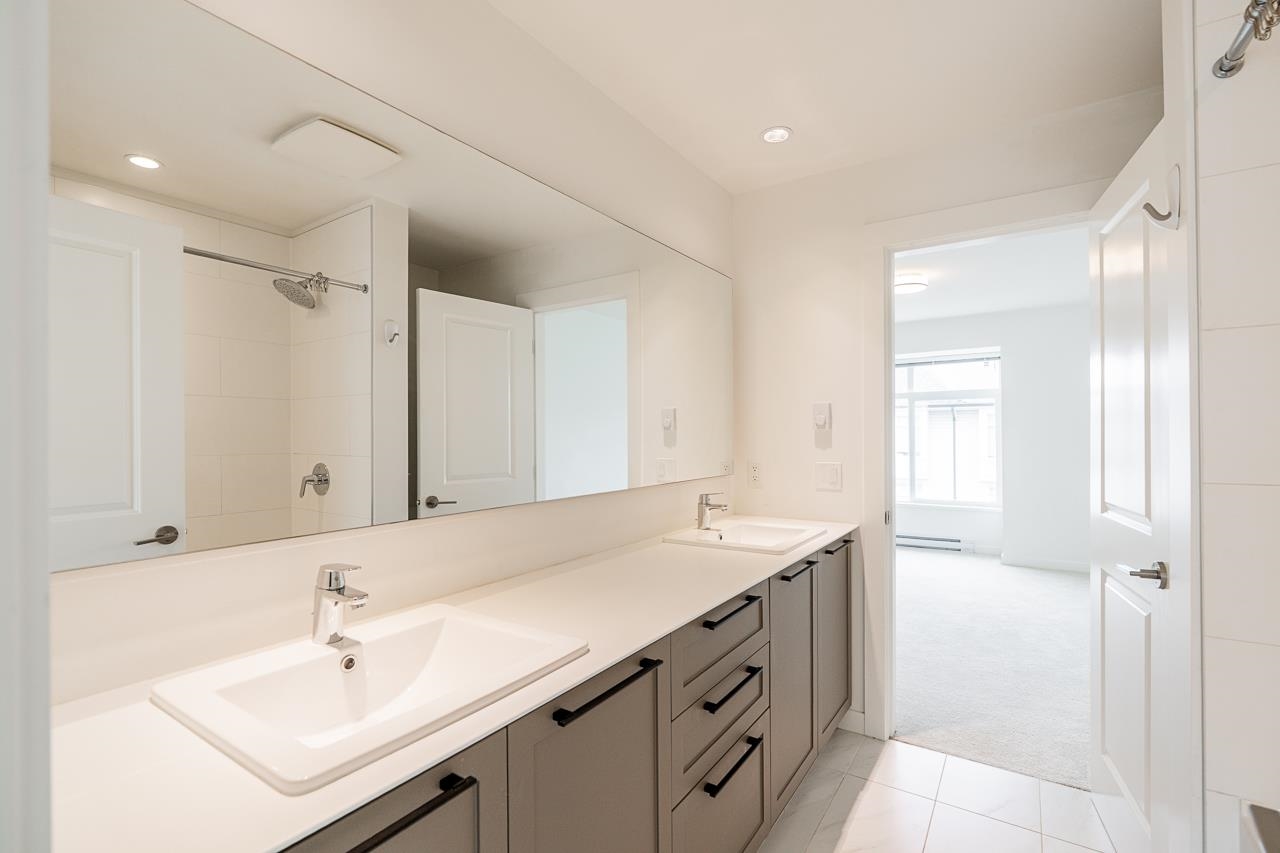 28 2838 LIVINGSTONE AVENUE Unit: 28
