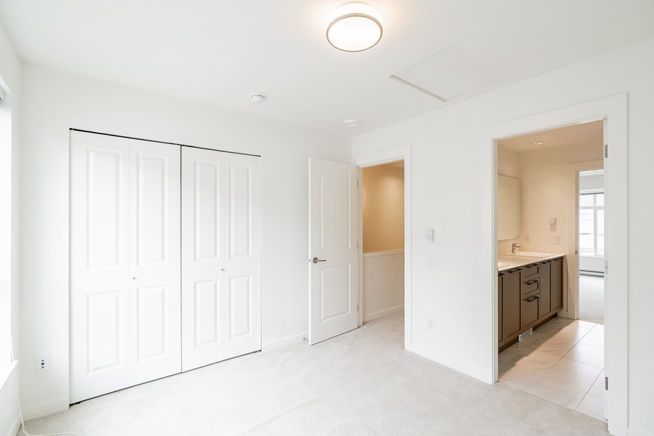 28 2838 LIVINGSTONE AVENUE Unit: 28