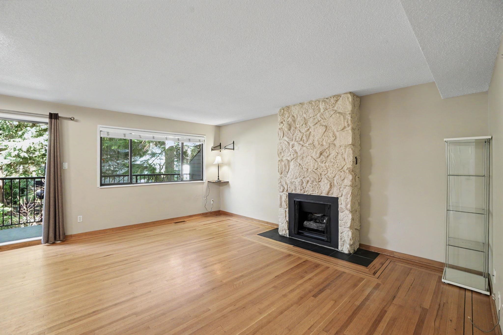7305 CORONADO DRIVE