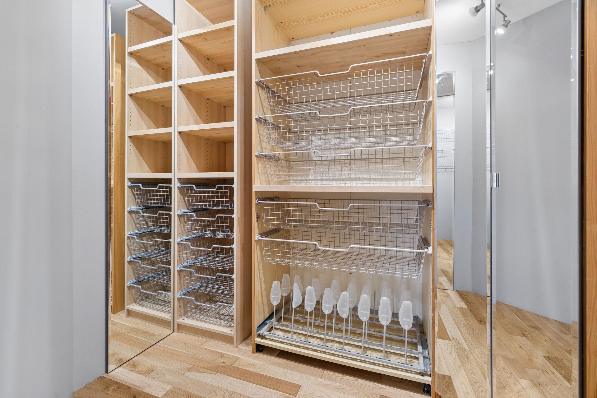 112 16031 82 AVENUE Unit: 112