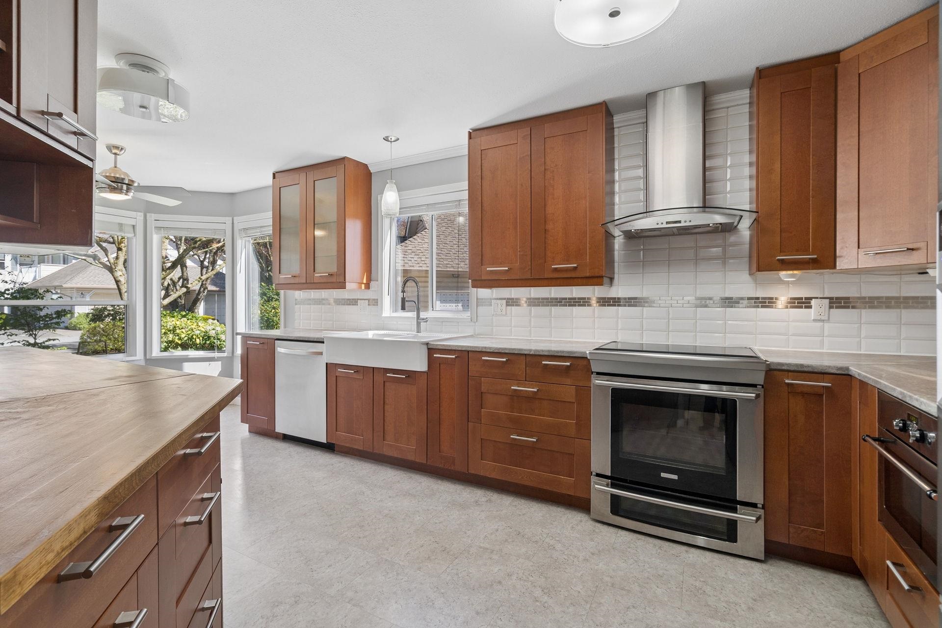 112 16031 82 AVENUE Unit: 112