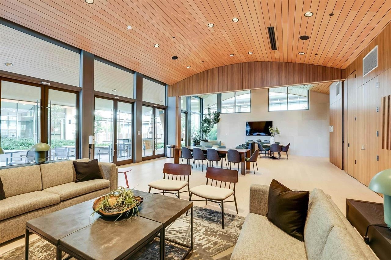 403 6699 RIVER ROAD Unit: 403