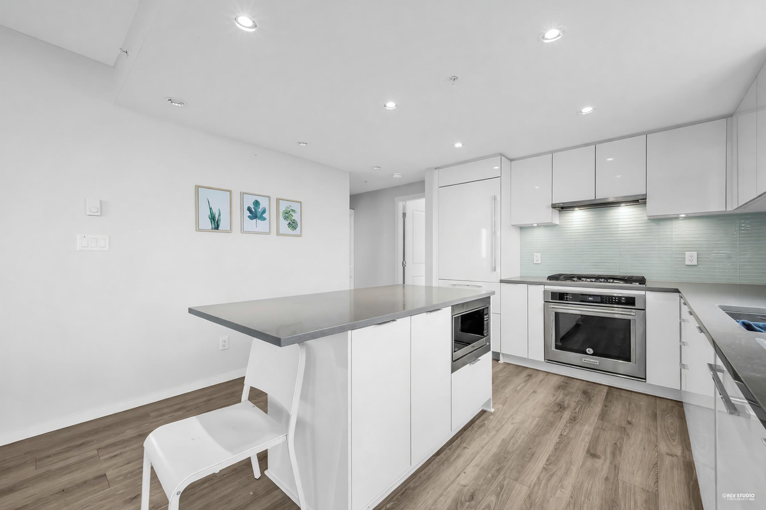 1607 6638 DUNBLANE AVENUE Unit: 1607