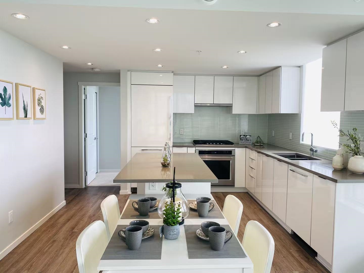 1607 6638 DUNBLANE AVENUE Unit: 1607