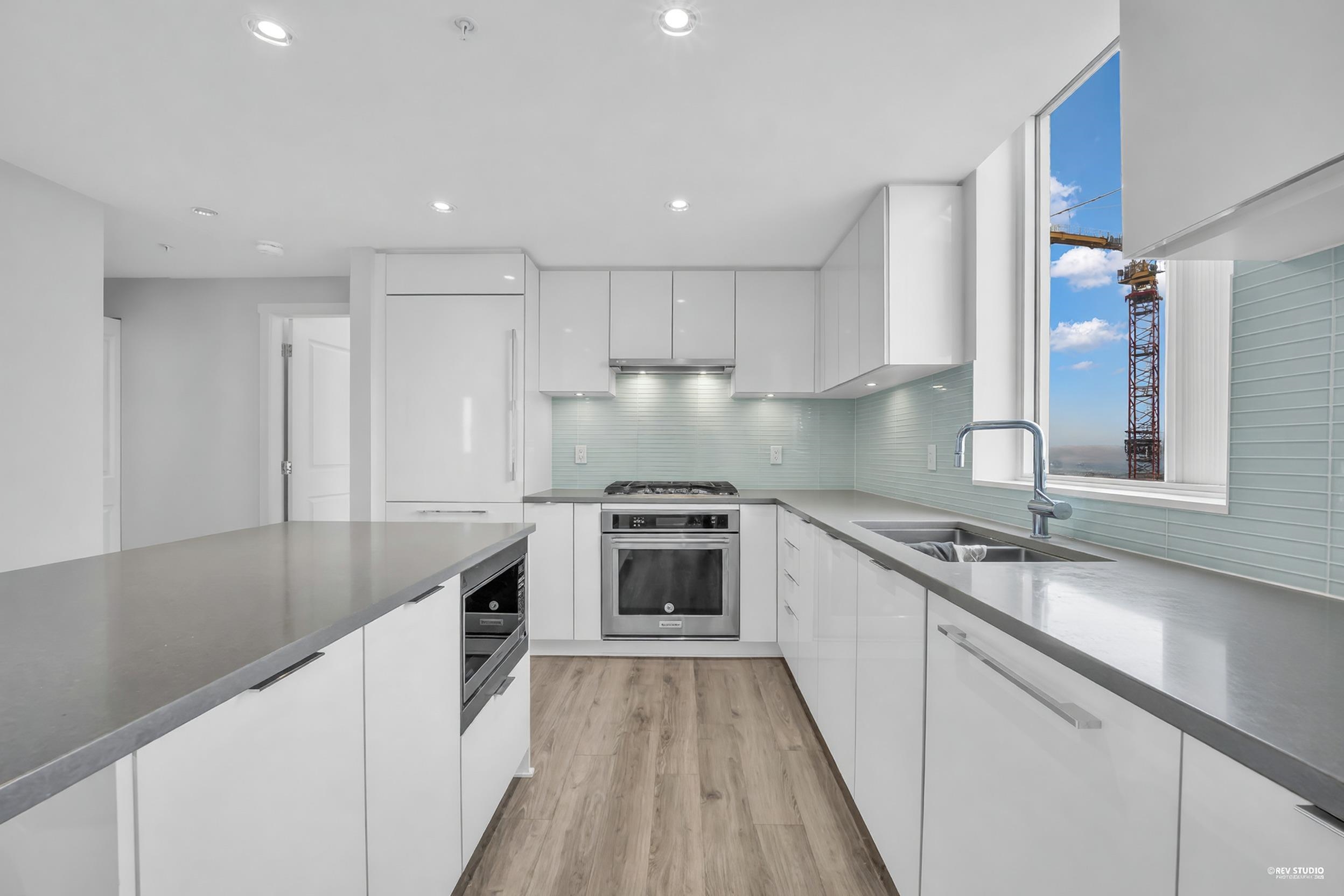 1607 6638 DUNBLANE AVENUE Unit: 1607