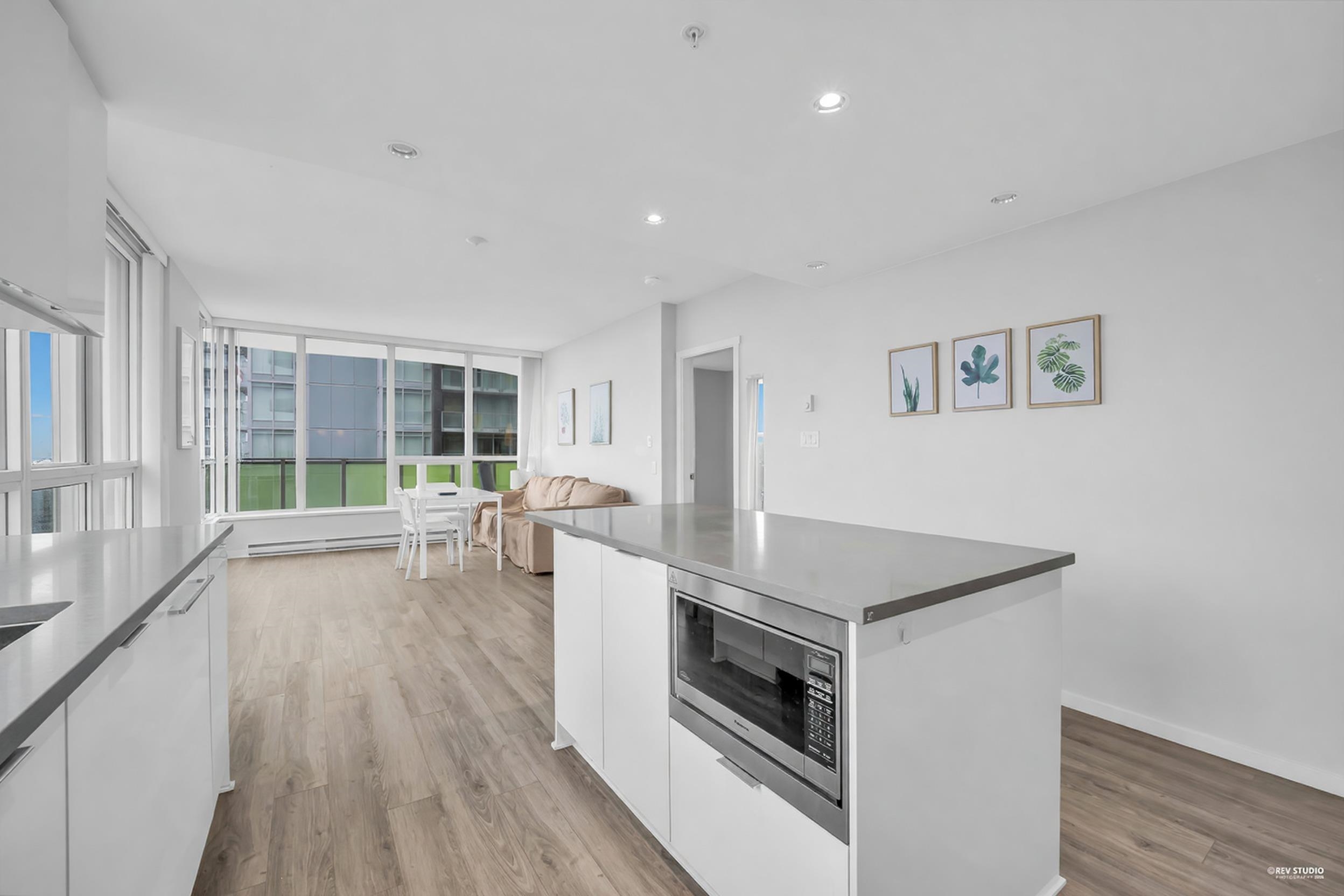 1607 6638 DUNBLANE AVENUE Unit: 1607
