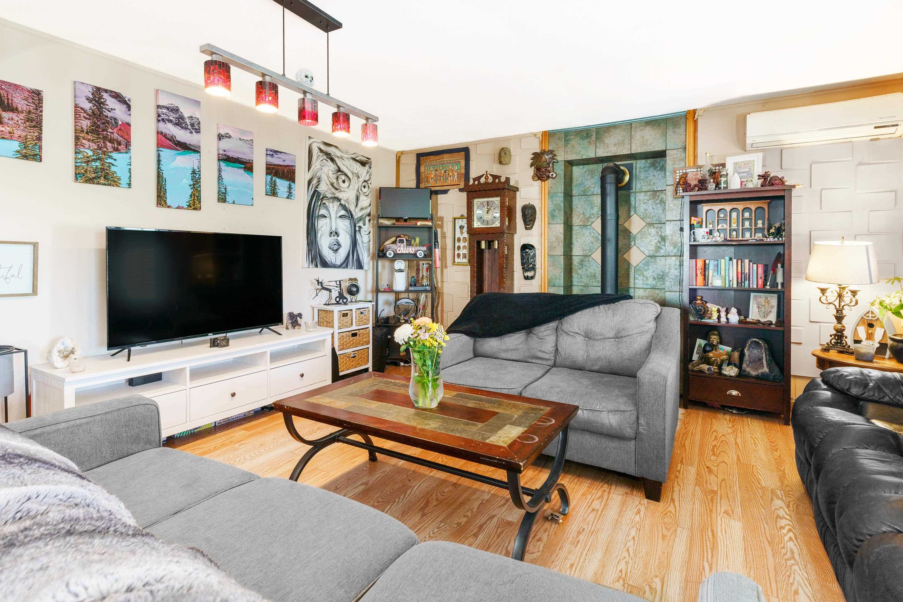 7655 WOODCOCK CRESCENT