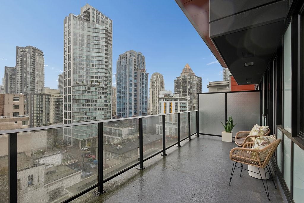 902 1325 ROLSTON STREET Unit: 902