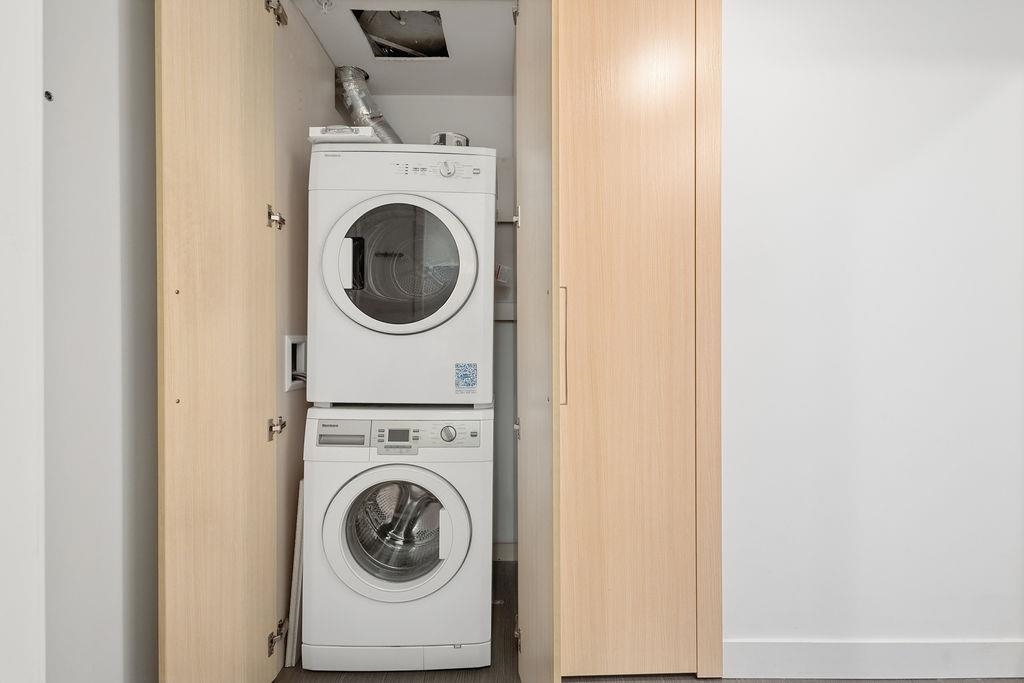902 1325 ROLSTON STREET Unit: 902