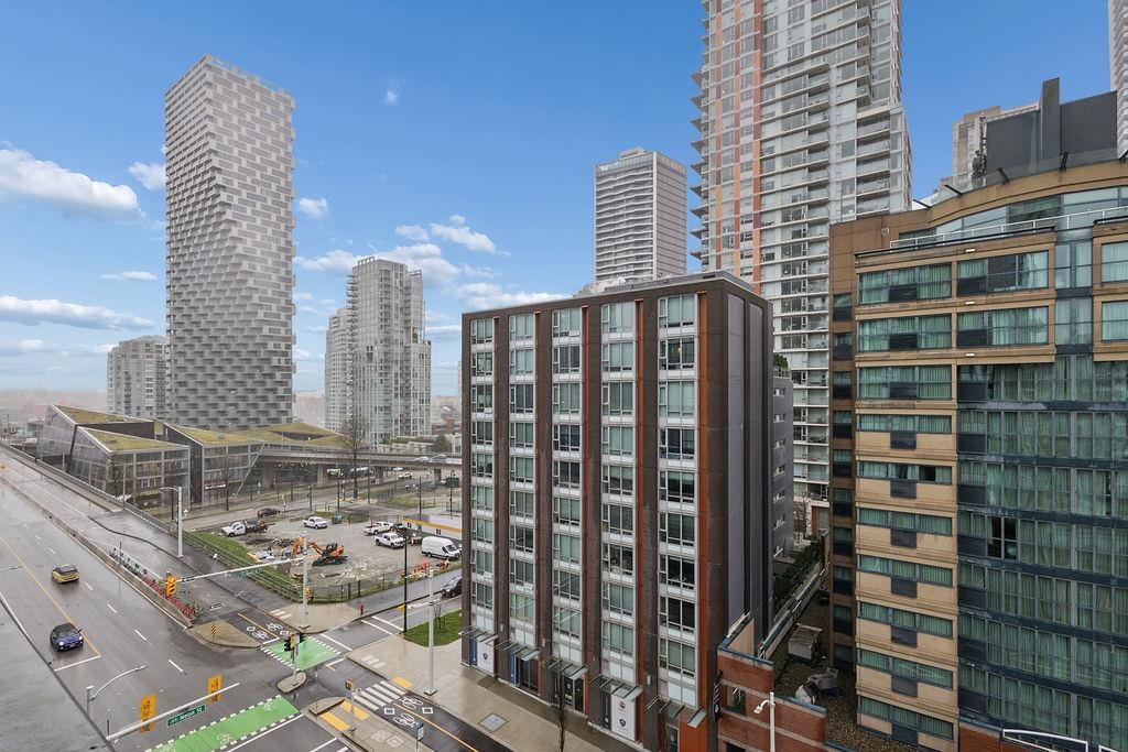 902 1325 ROLSTON STREET Unit: 902