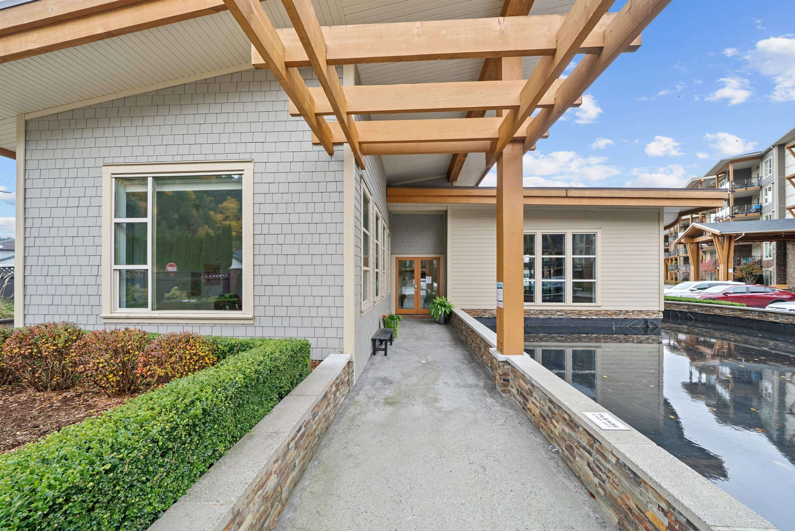 301 45746 KEITH WILSON ROAD Unit: 301