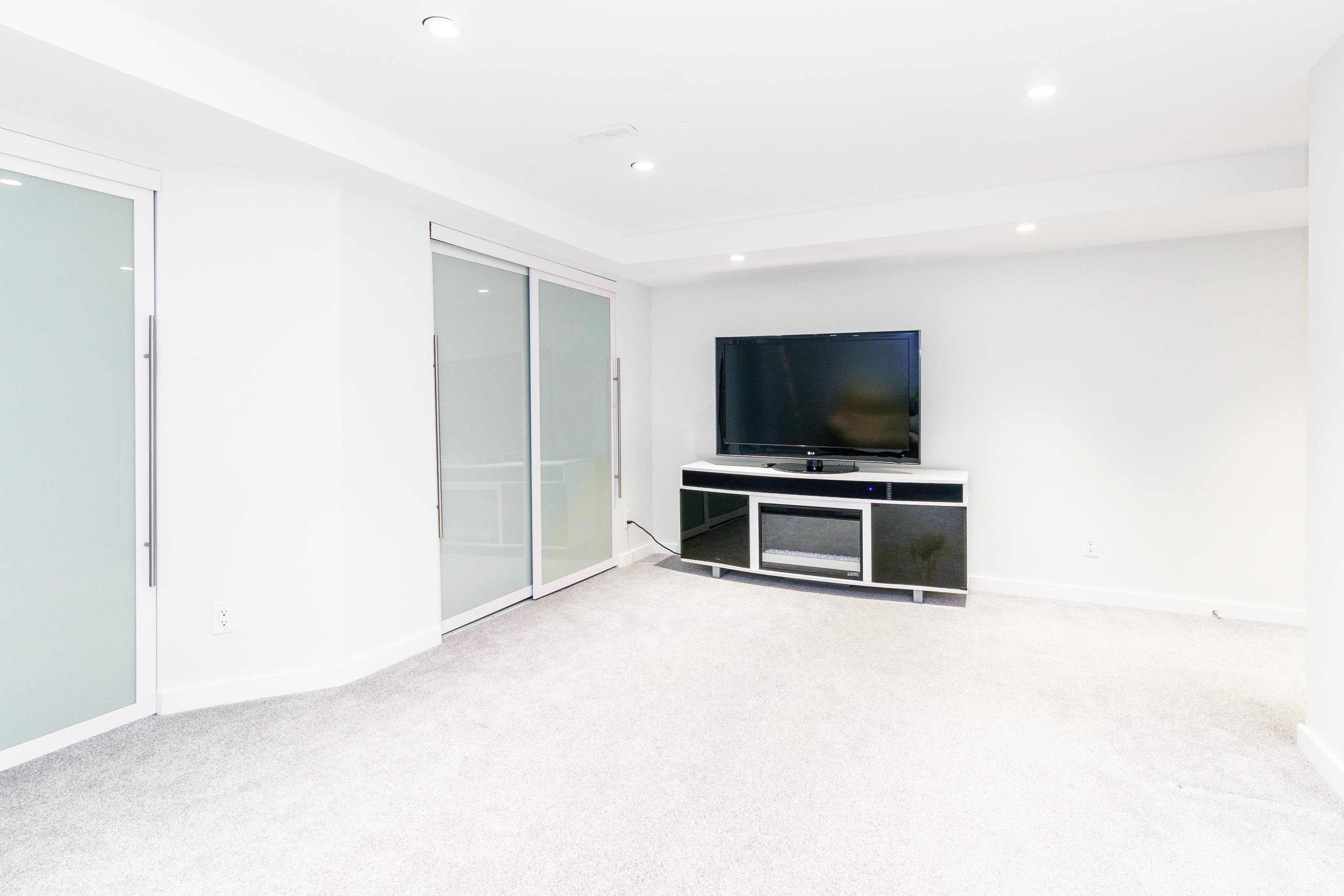 8843 WOOLER TERRACE