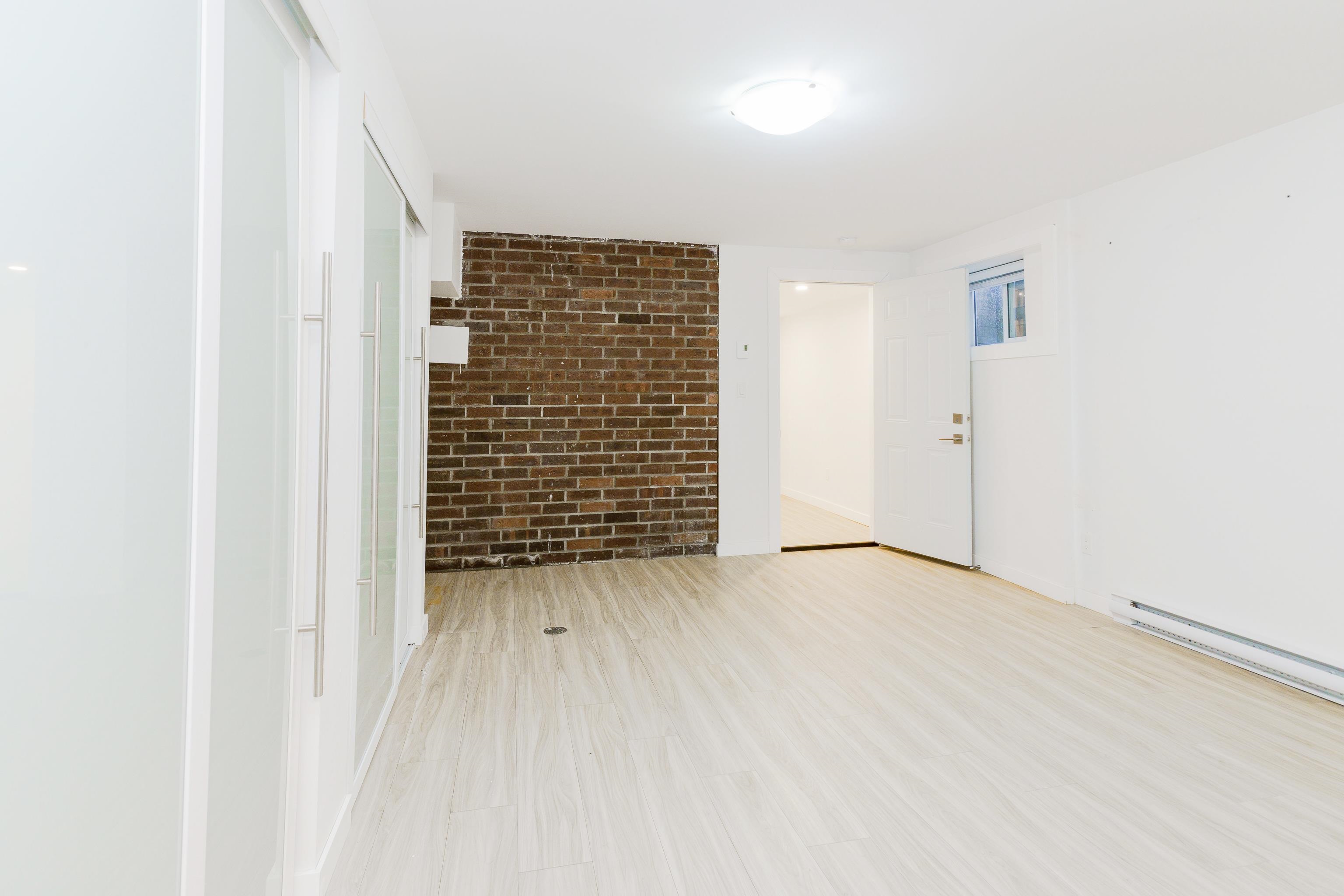 8843 WOOLER TERRACE