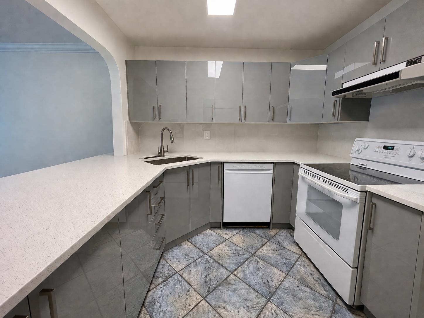 203 1273 MERKLIN STREET Unit: 203