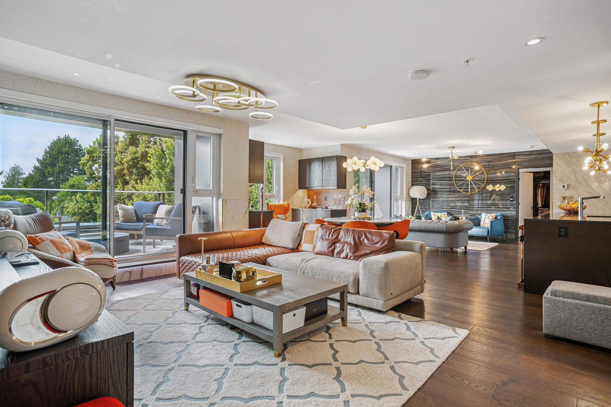 304 7128 ADERA STREET Unit: 304