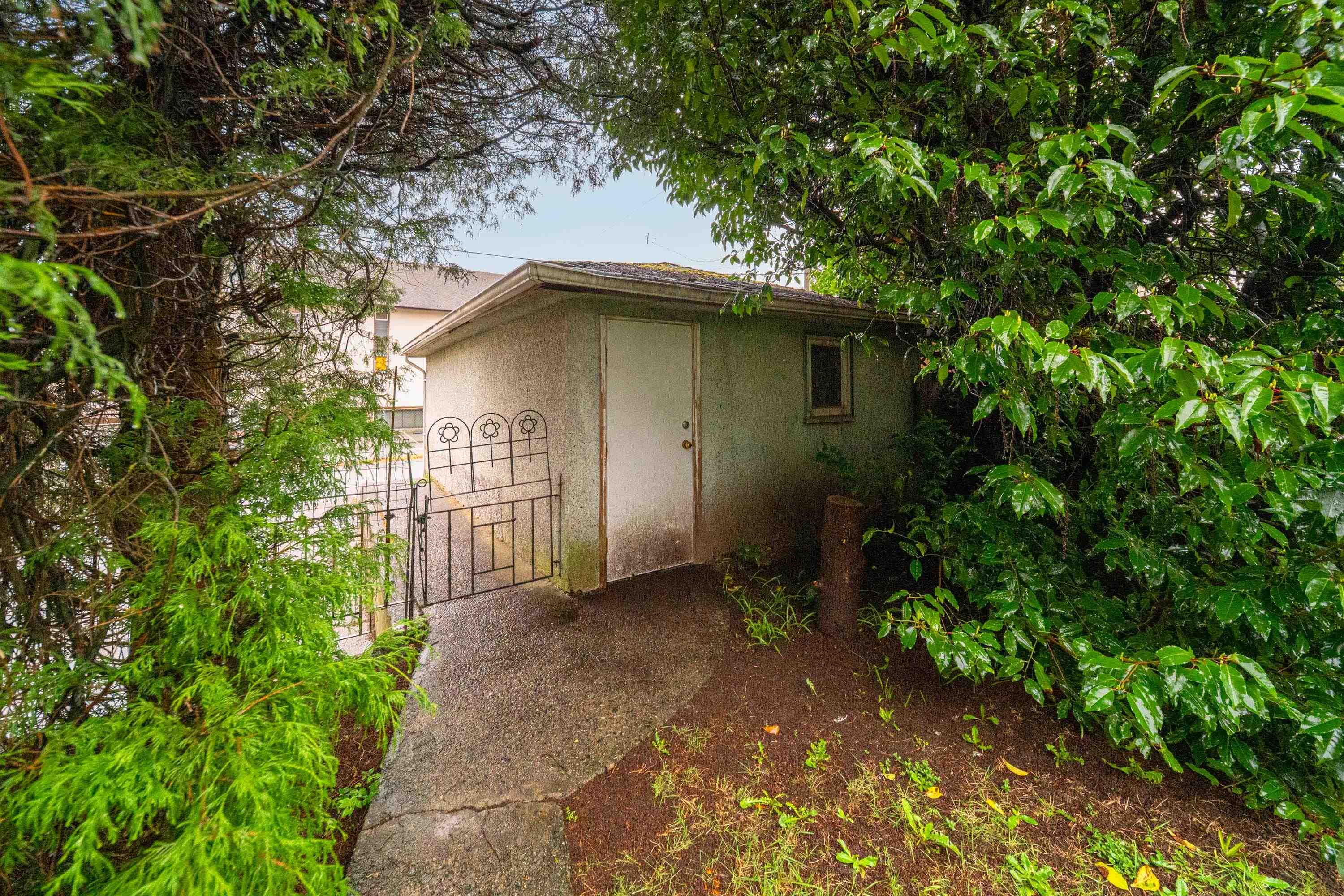 7475 KNIGHT STREET