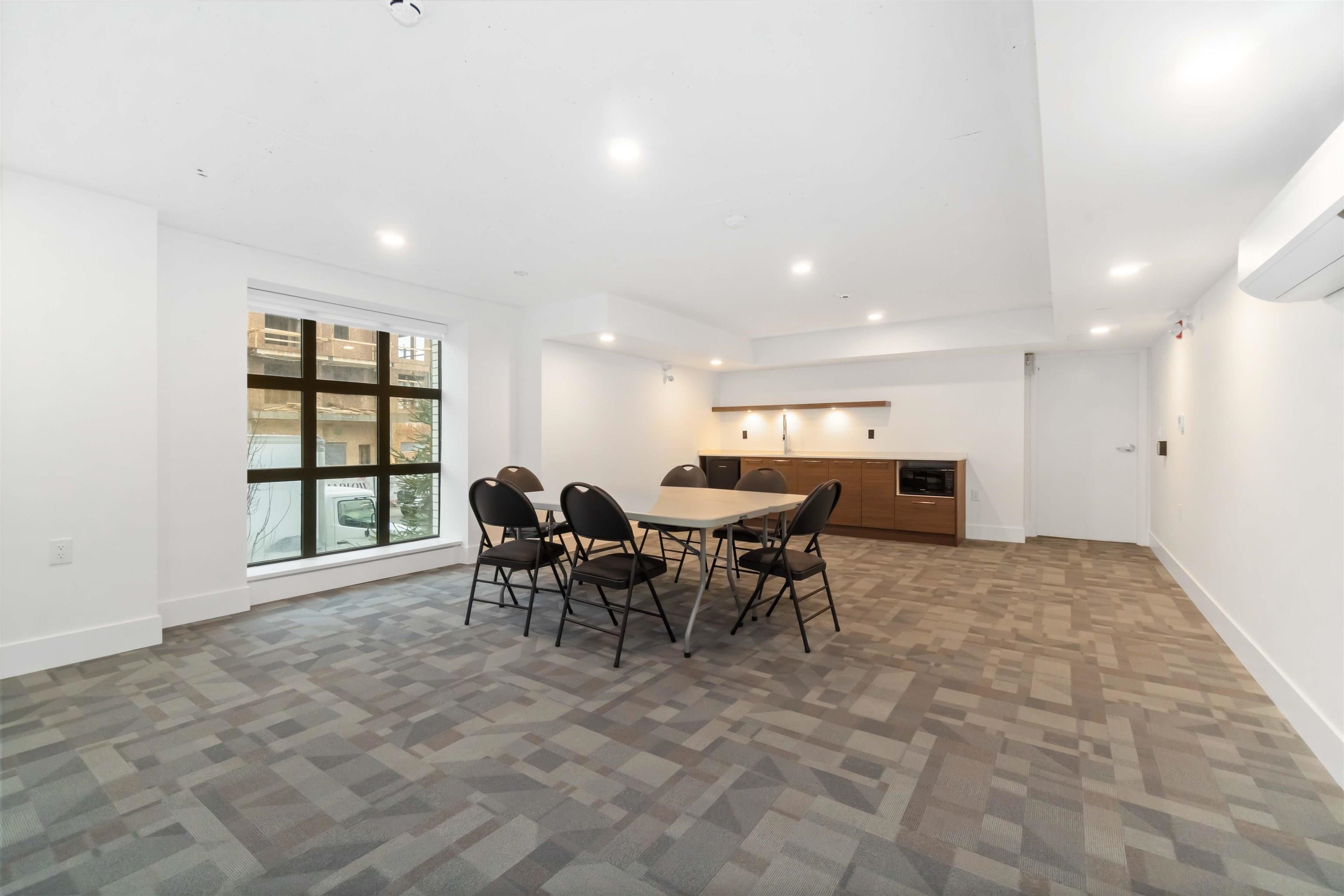 201 2446 SHAUGHNESSY STREET Unit: 201