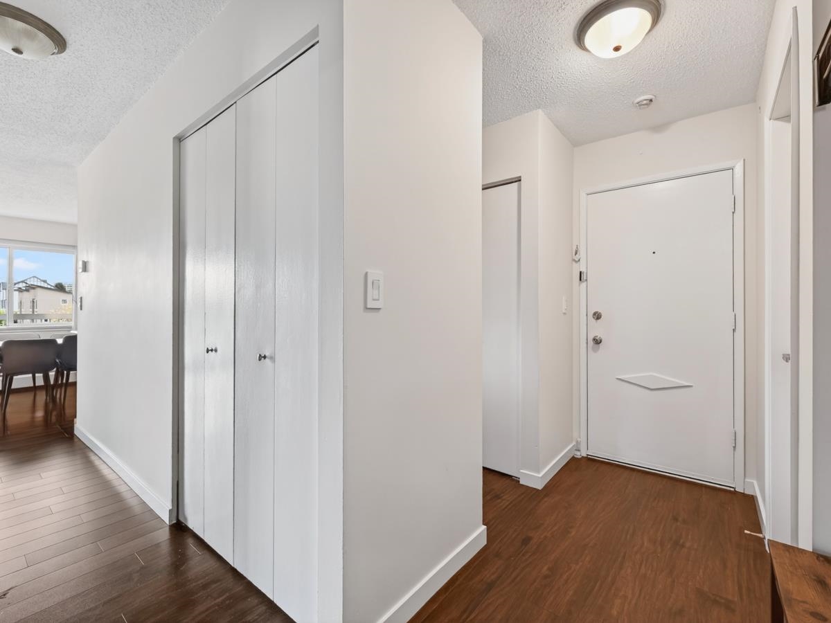 211 6340 BUSWELL STREET Unit: 211