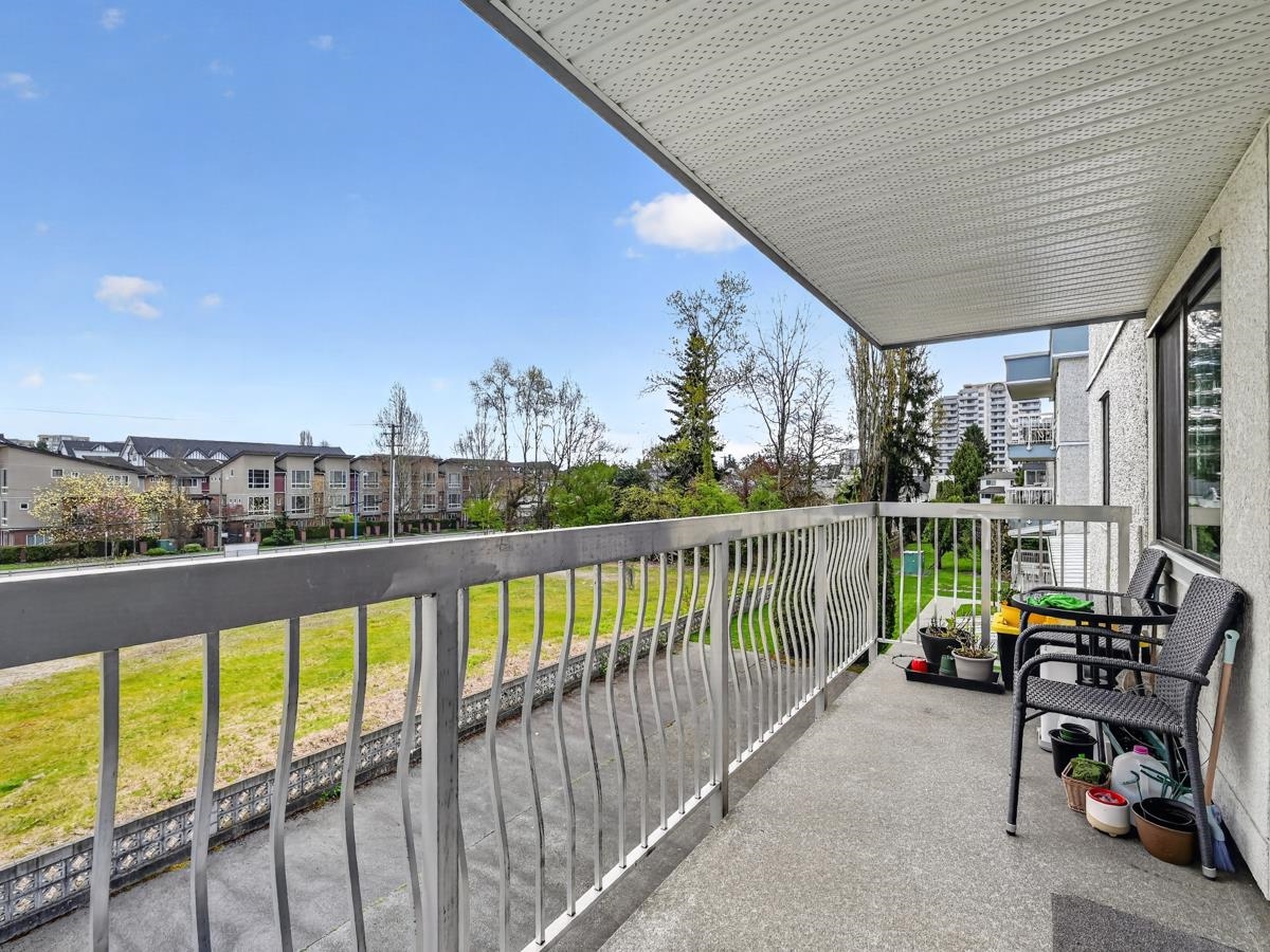 211 6340 BUSWELL STREET Unit: 211