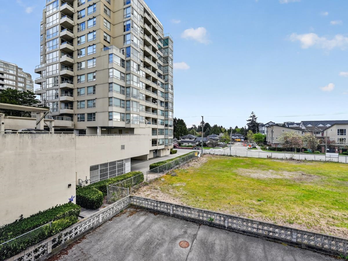 211 6340 BUSWELL STREET Unit: 211