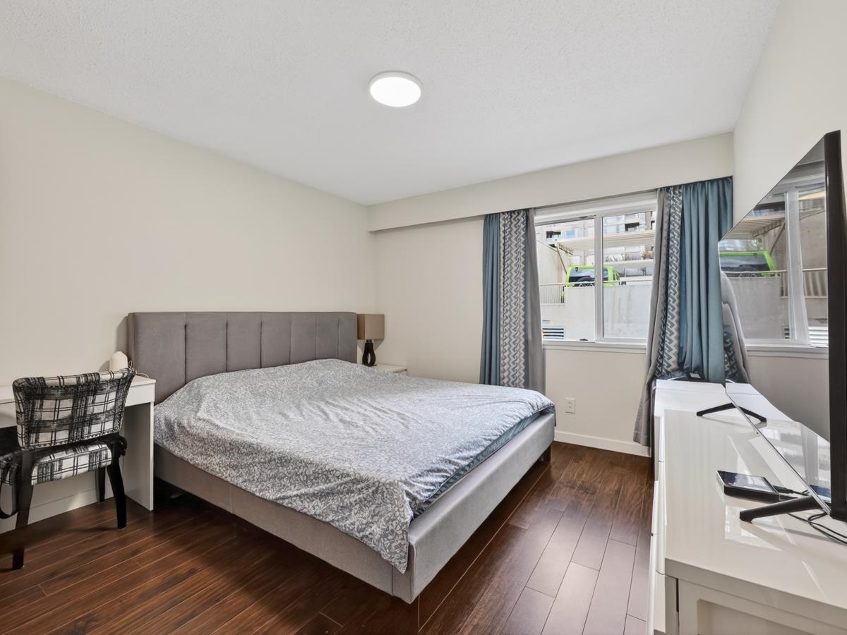 211 6340 BUSWELL STREET Unit: 211