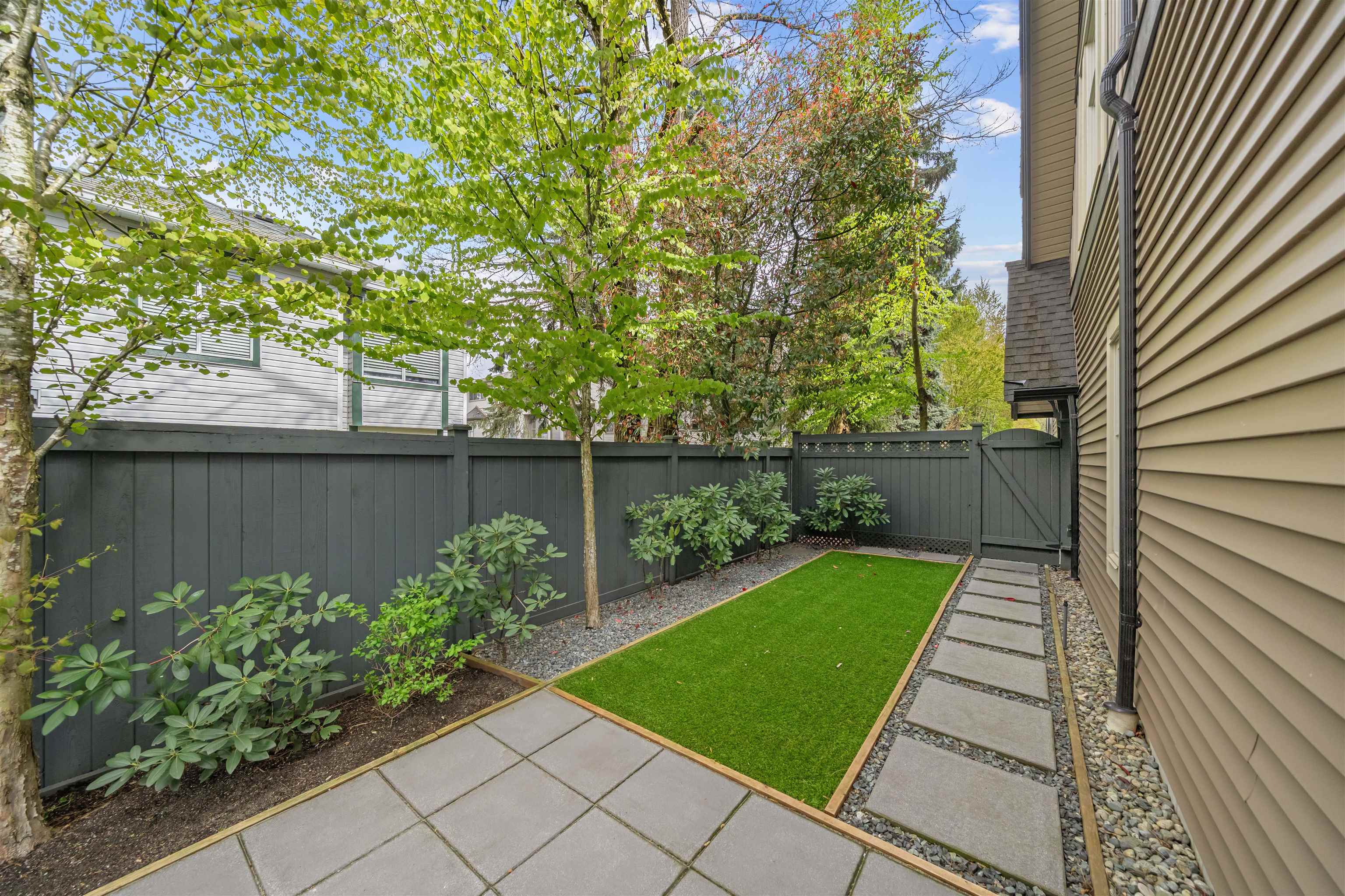 33 19095 MITCHELL ROAD Unit: 33