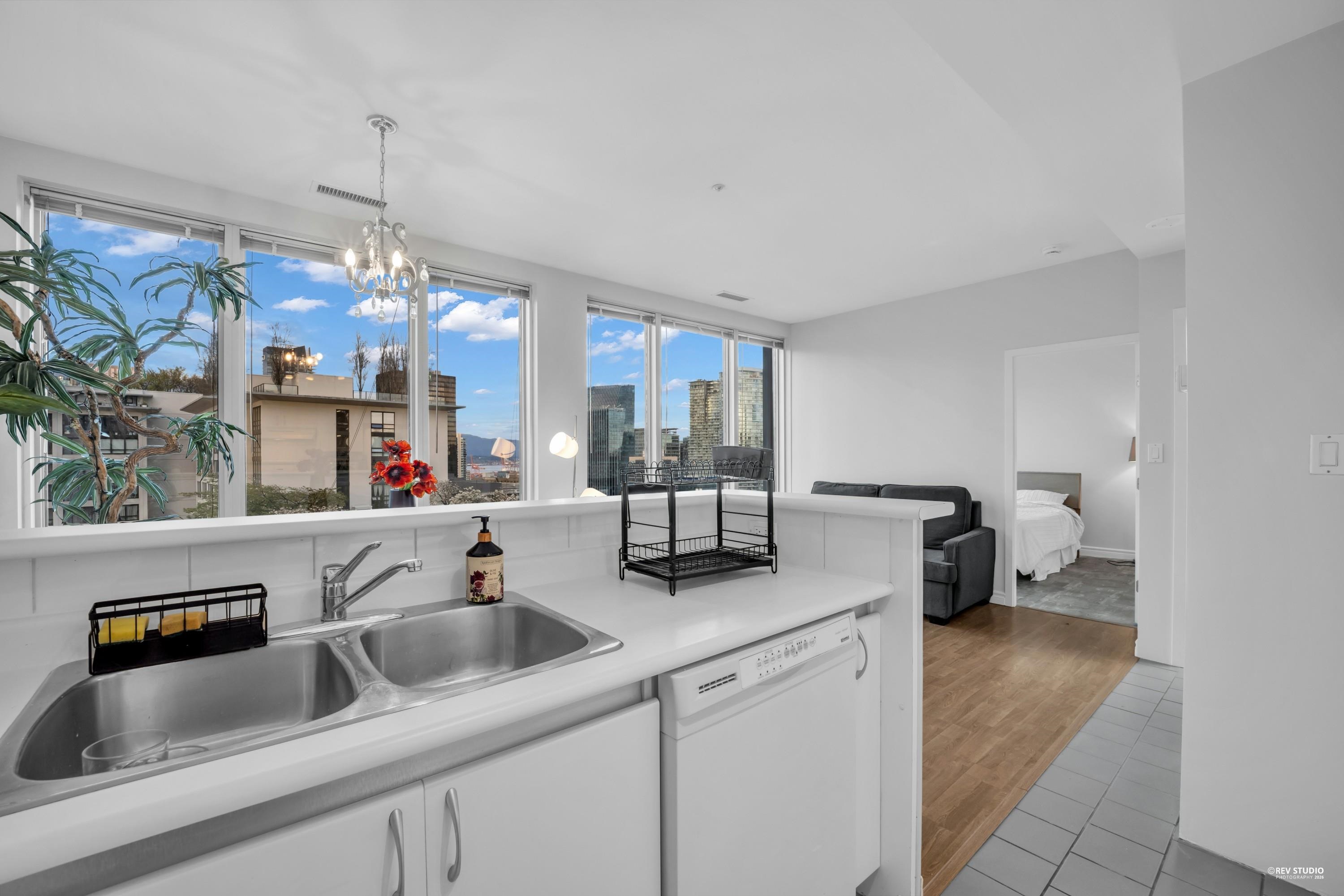 1512 989 NELSON STREET Unit: 1512