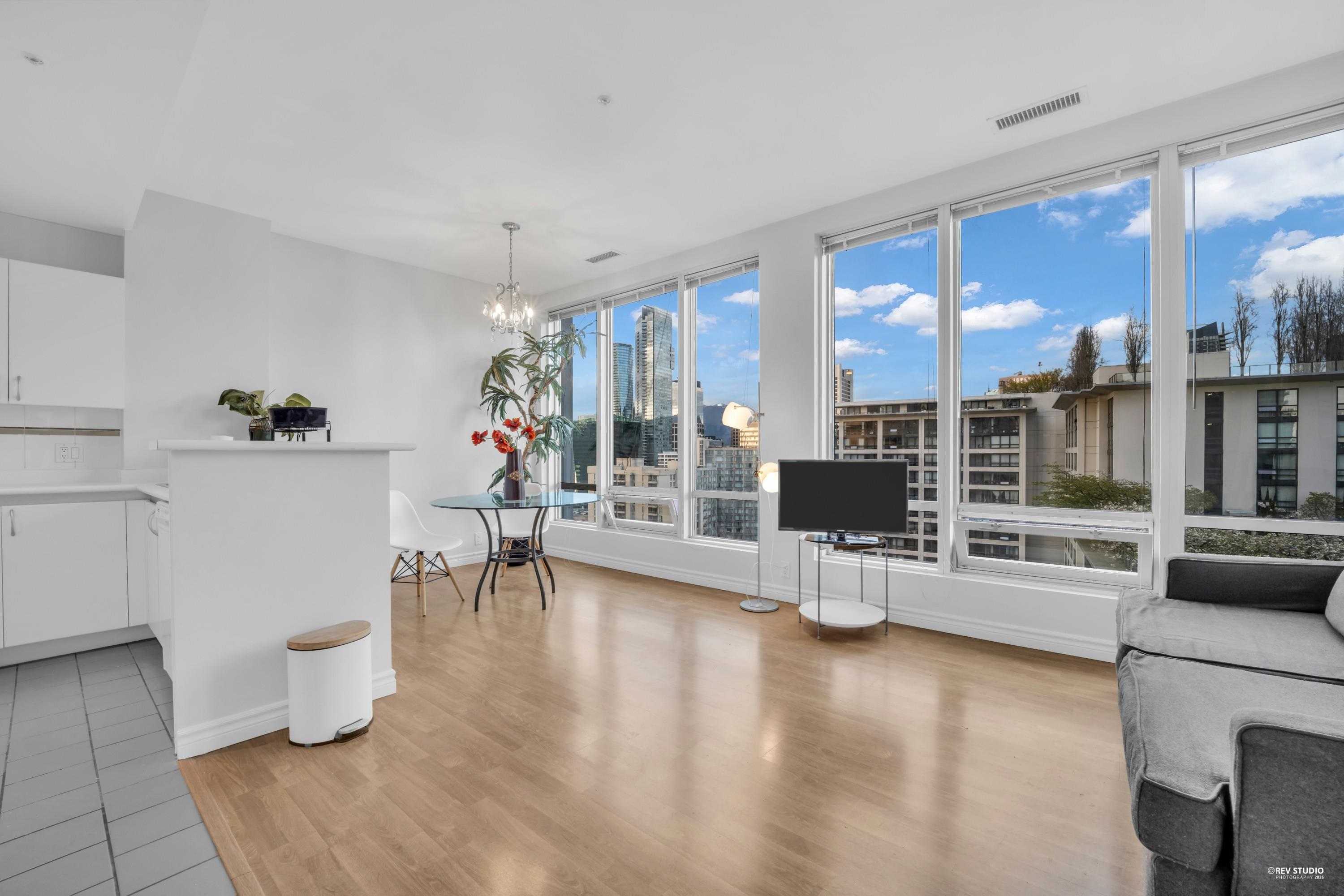 1512 989 NELSON STREET Unit: 1512