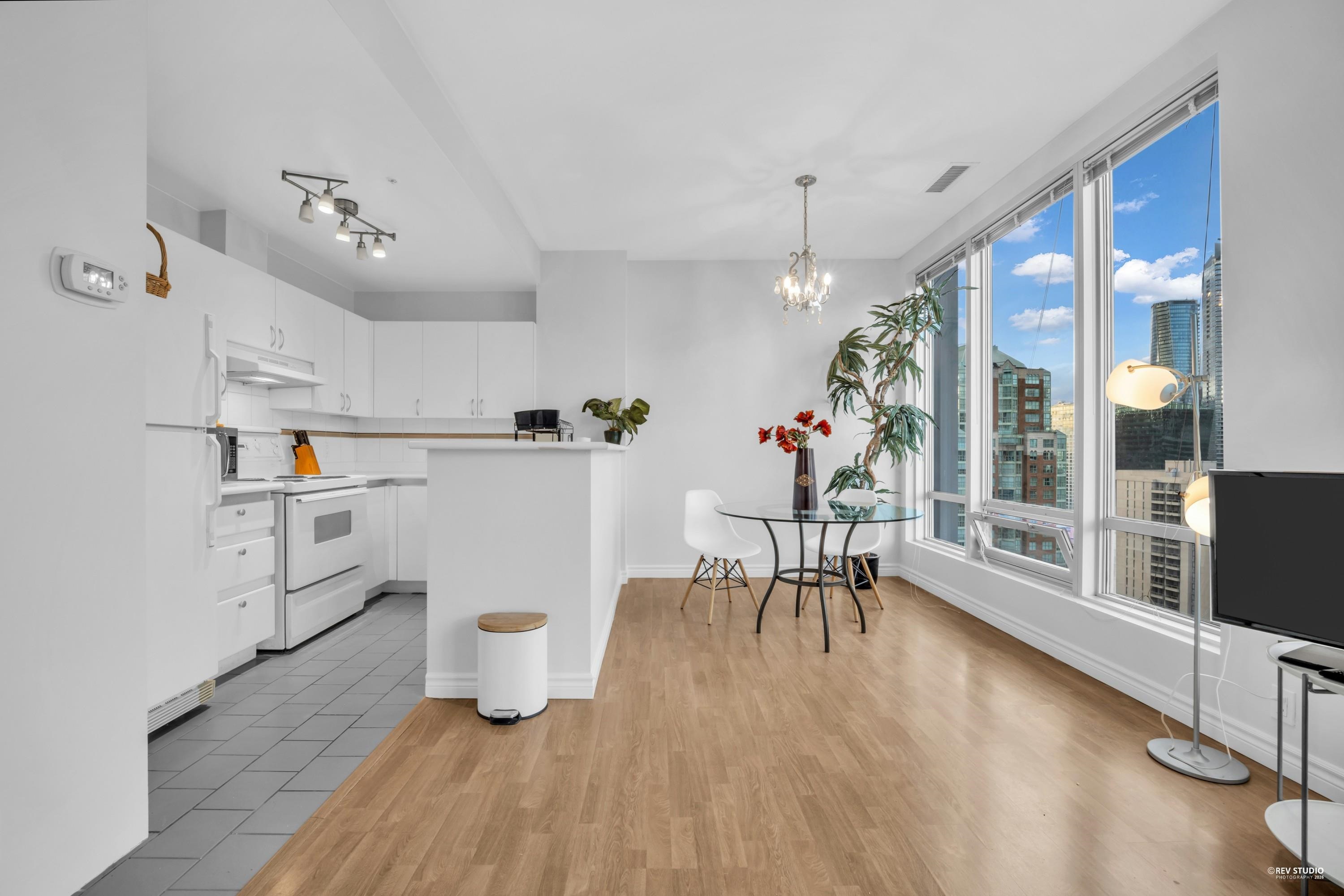 1512 989 NELSON STREET Unit: 1512